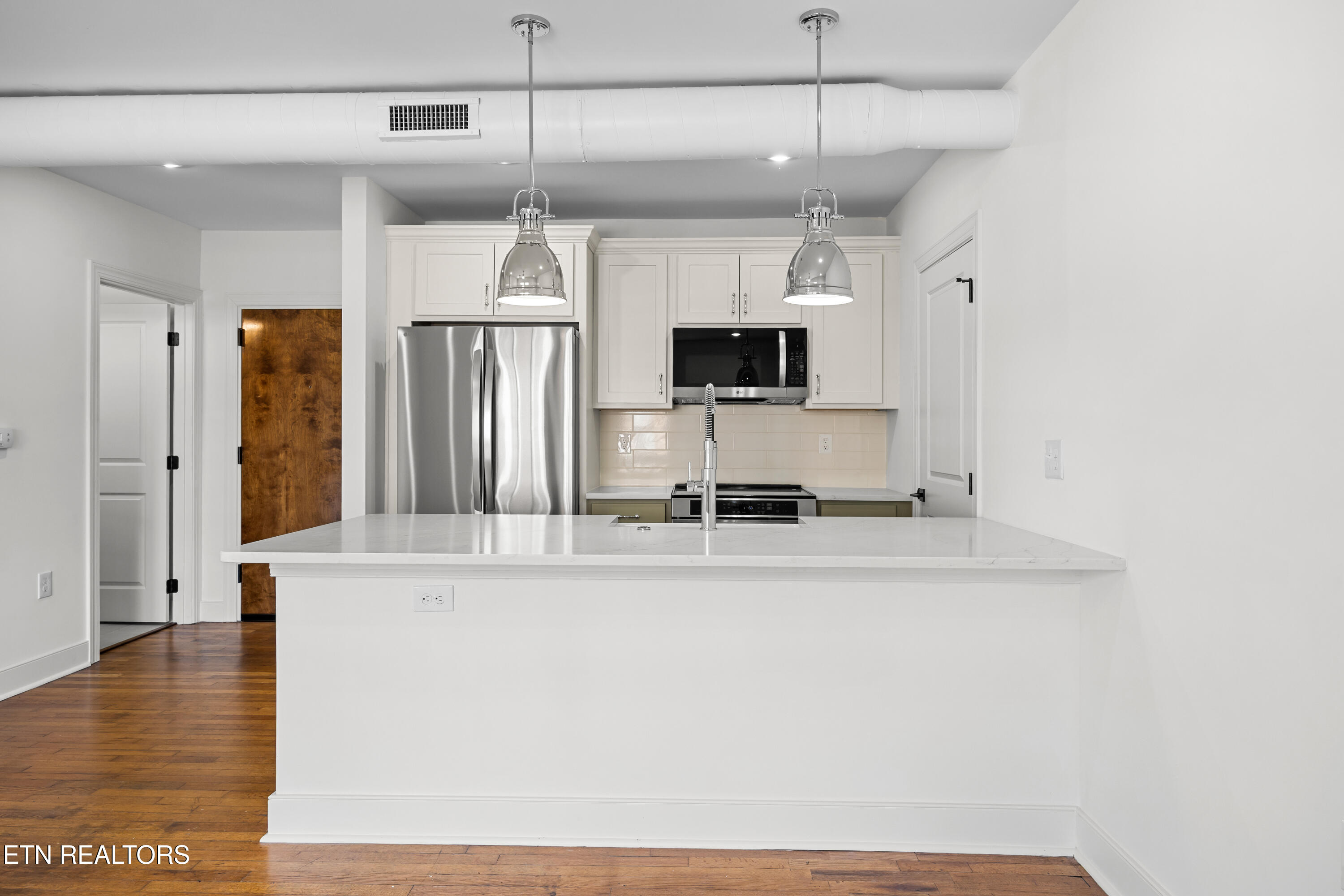 2724 E Magnolia Avenue Knoxville TN 37914