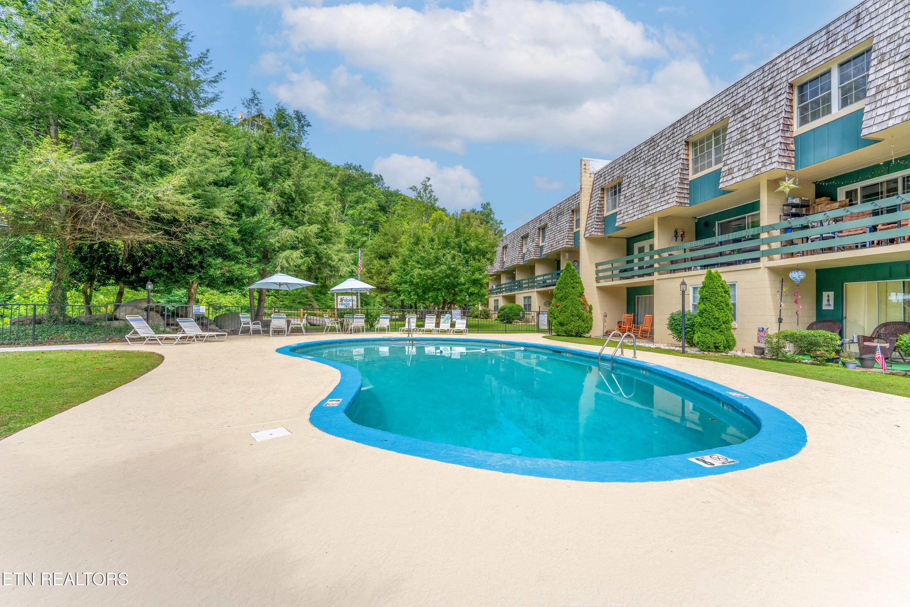 260 Roaring Fork Road Gatlinburg TN 37738