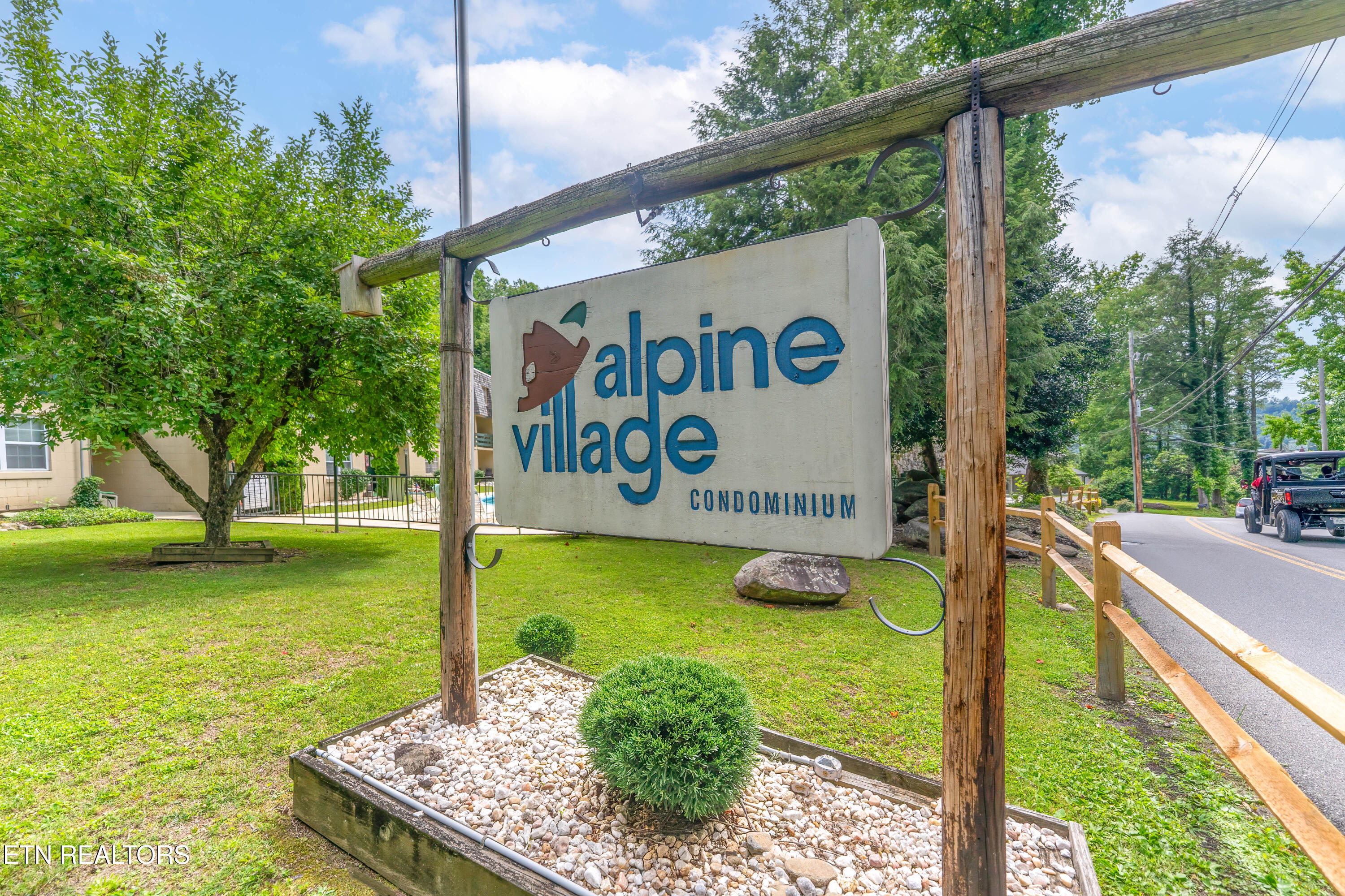 260 Roaring Fork Road Gatlinburg TN 37738
