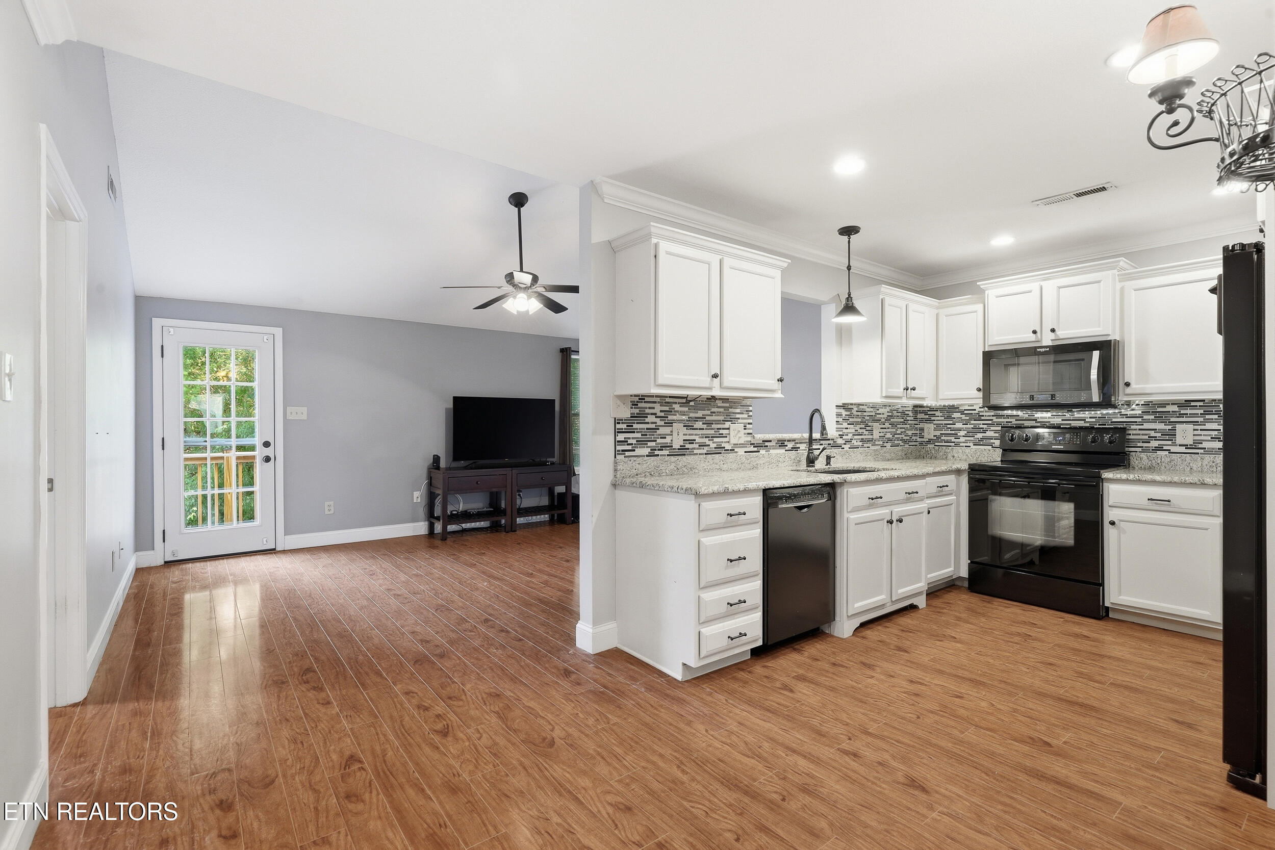 7908 Glenbine Way Powell TN 37849