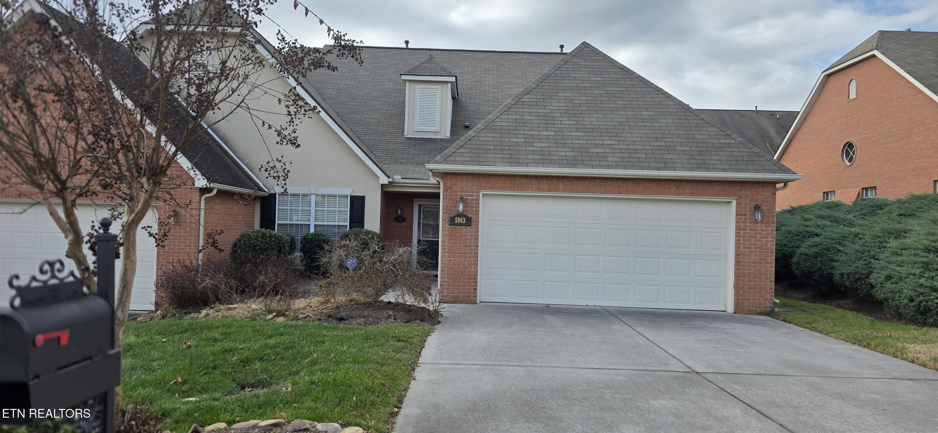 5963 Round Hill Lane Knoxville TN 37912