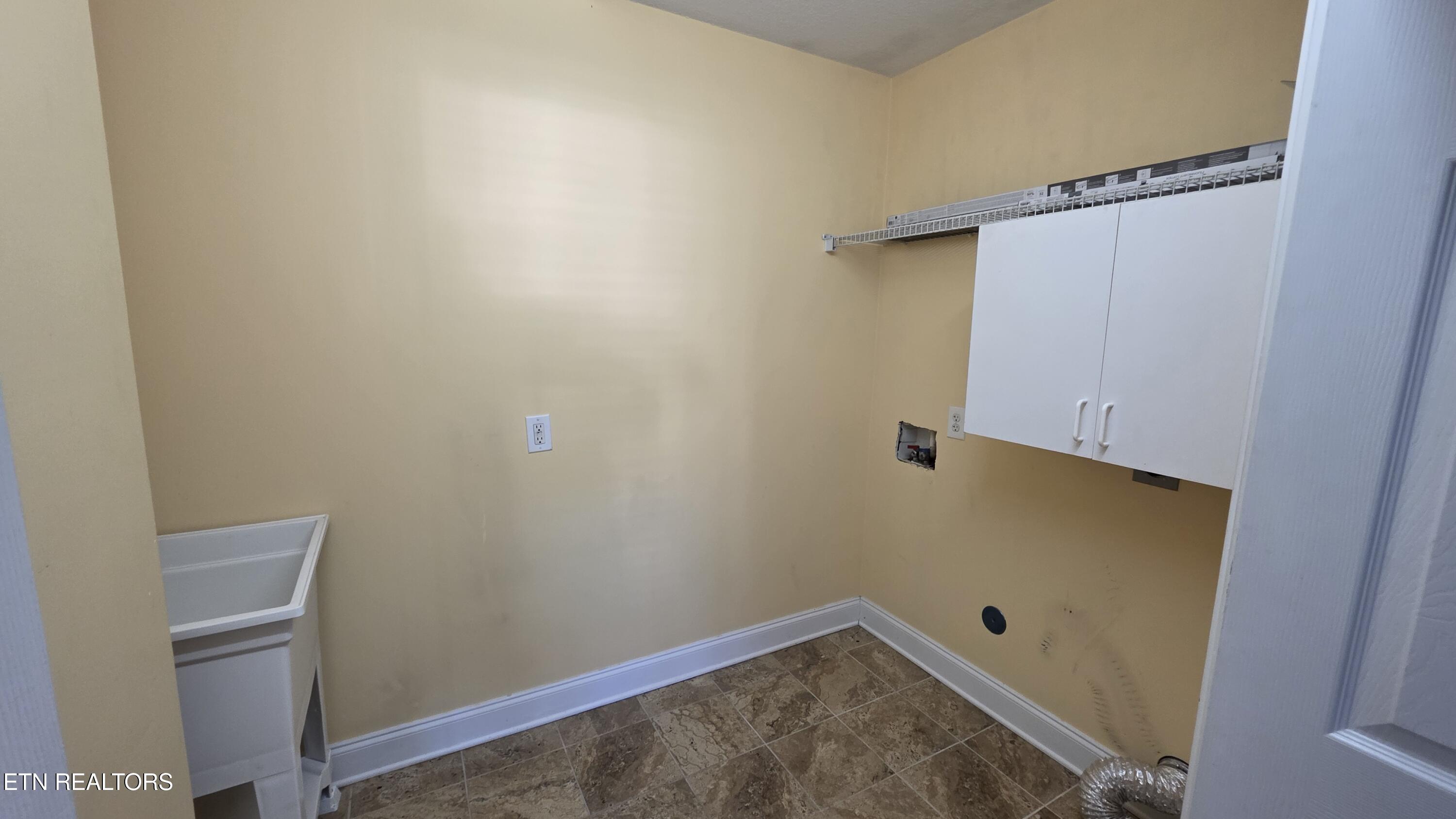 5963 Round Hill Lane Knoxville TN 37912