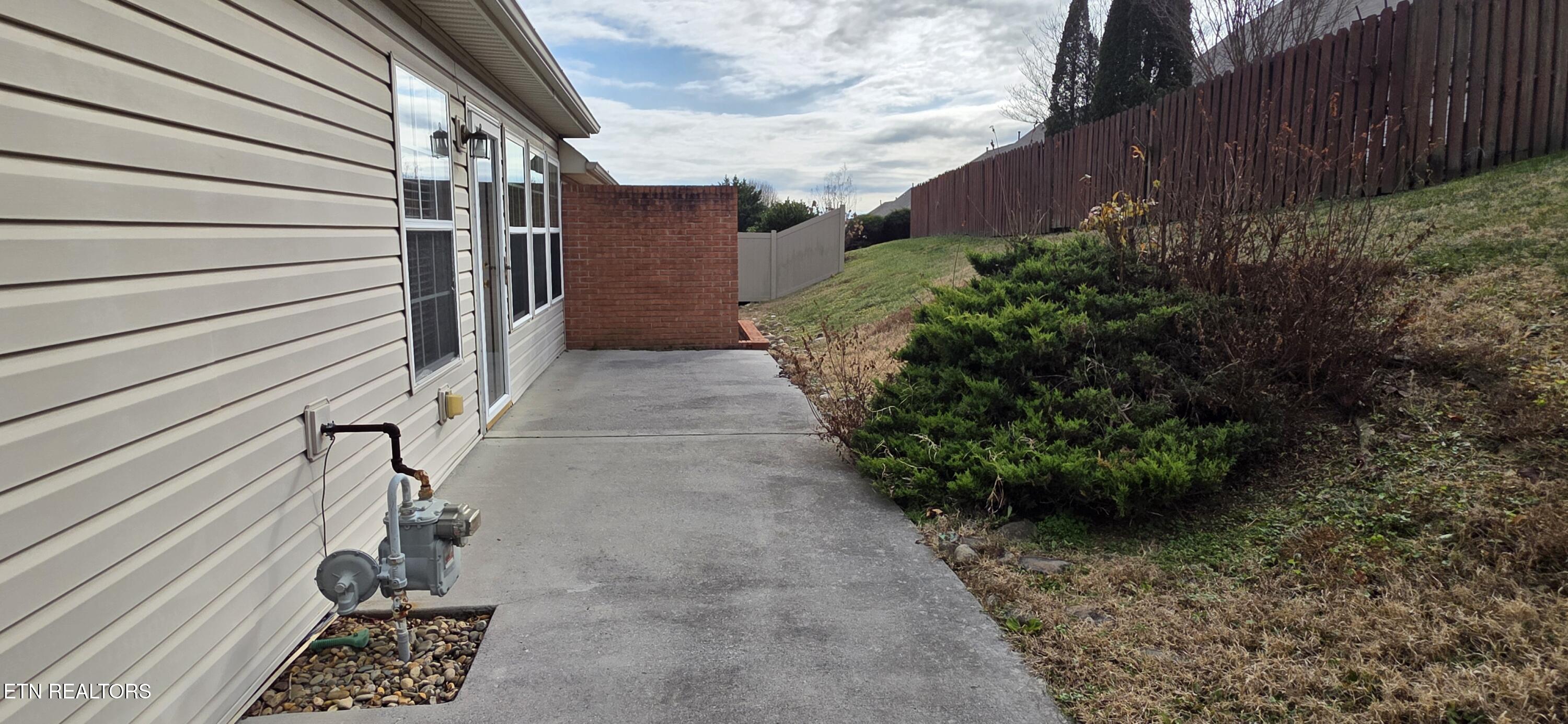 5963 Round Hill Lane Knoxville TN 37912