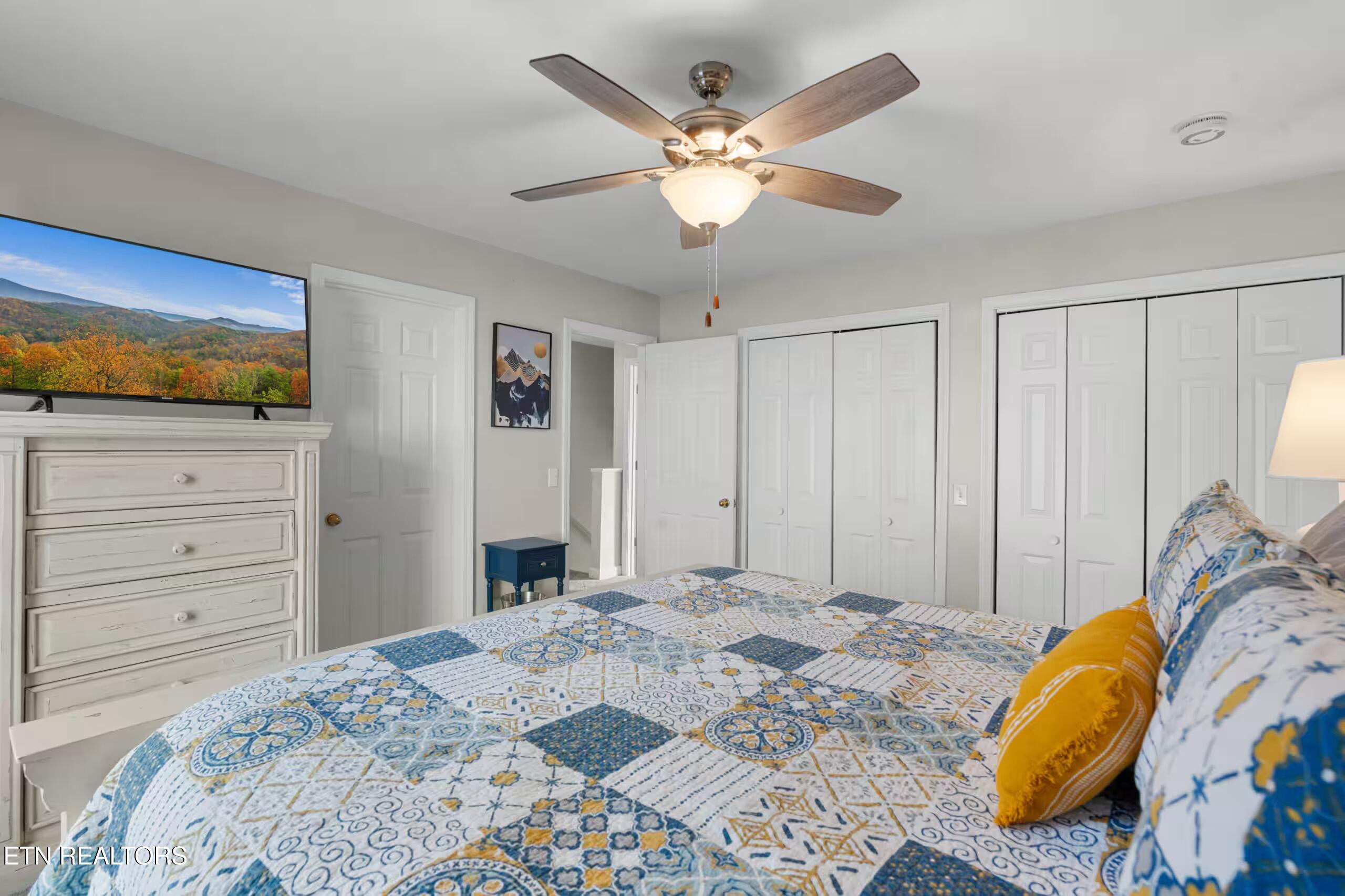 537 Orchard Valley Way Pigeon Forge TN 37862