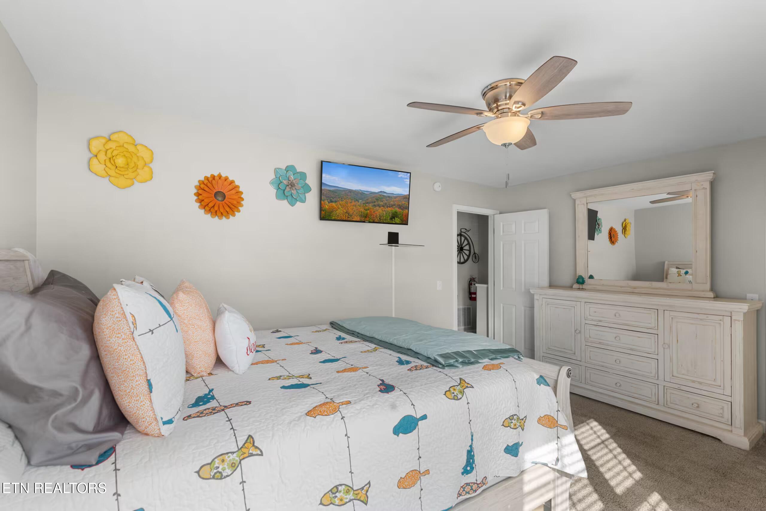 537 Orchard Valley Way Pigeon Forge TN 37862