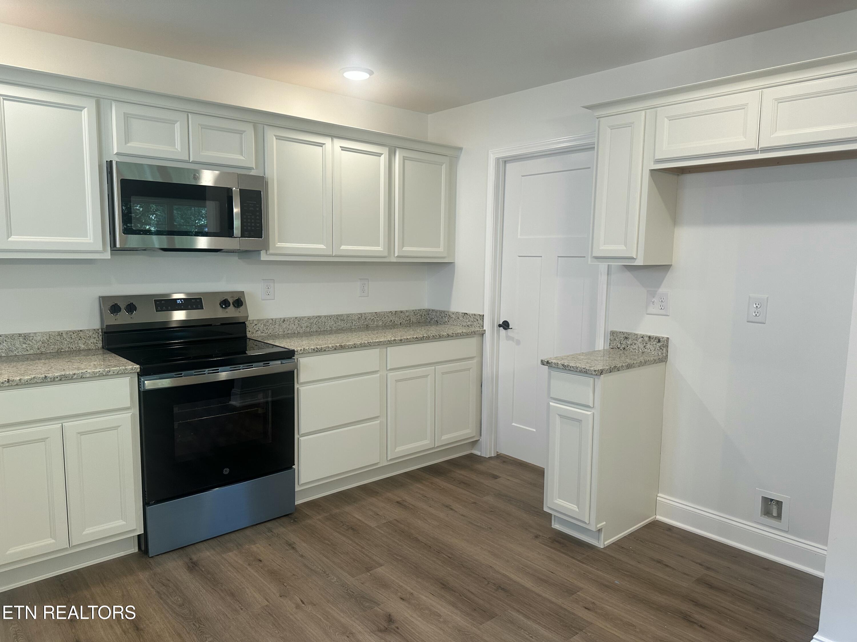 645 Snowflower Circle Pigeon Forge TN 37863
