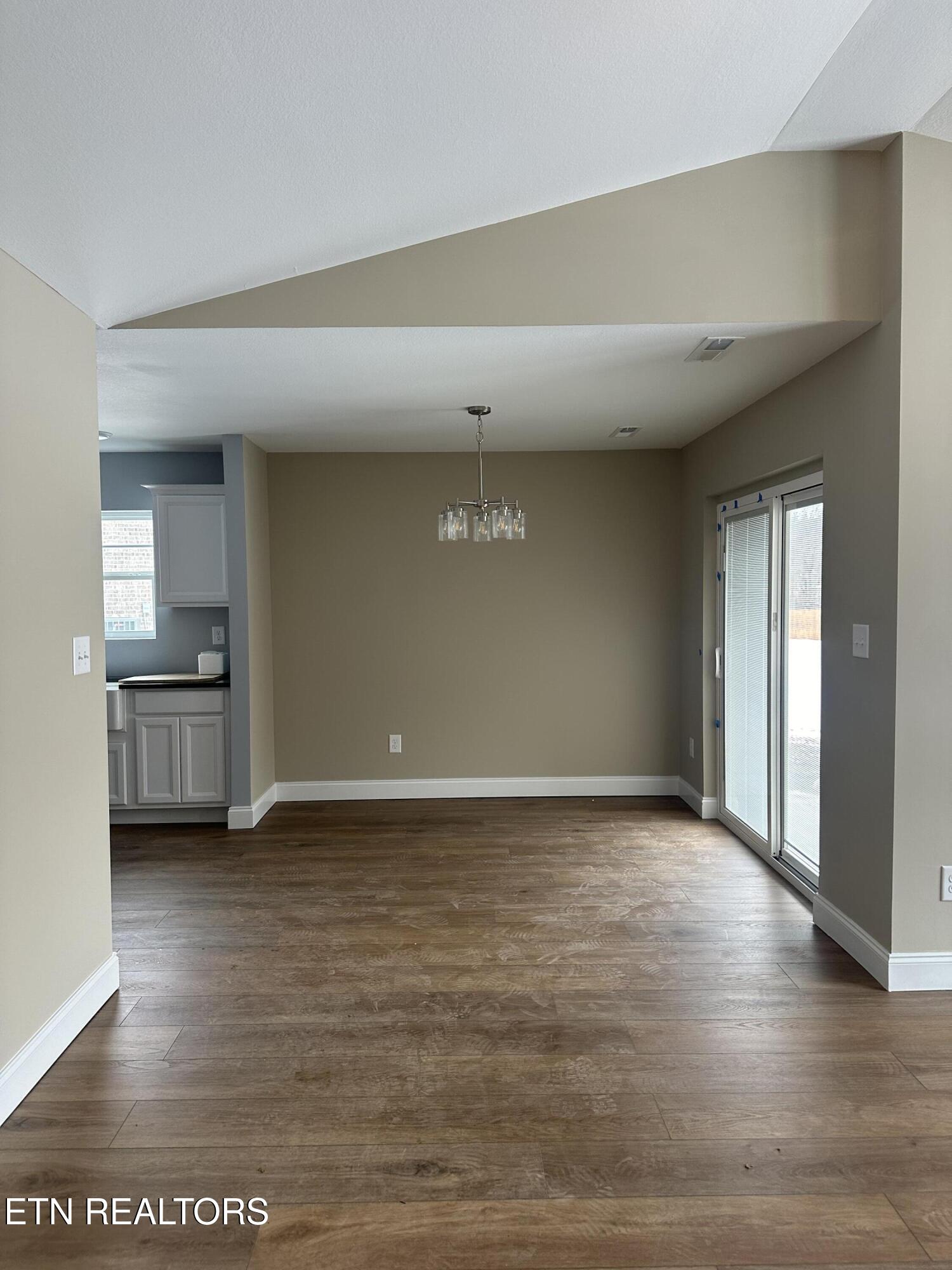 645 Snowflower Circle Pigeon Forge TN 37863