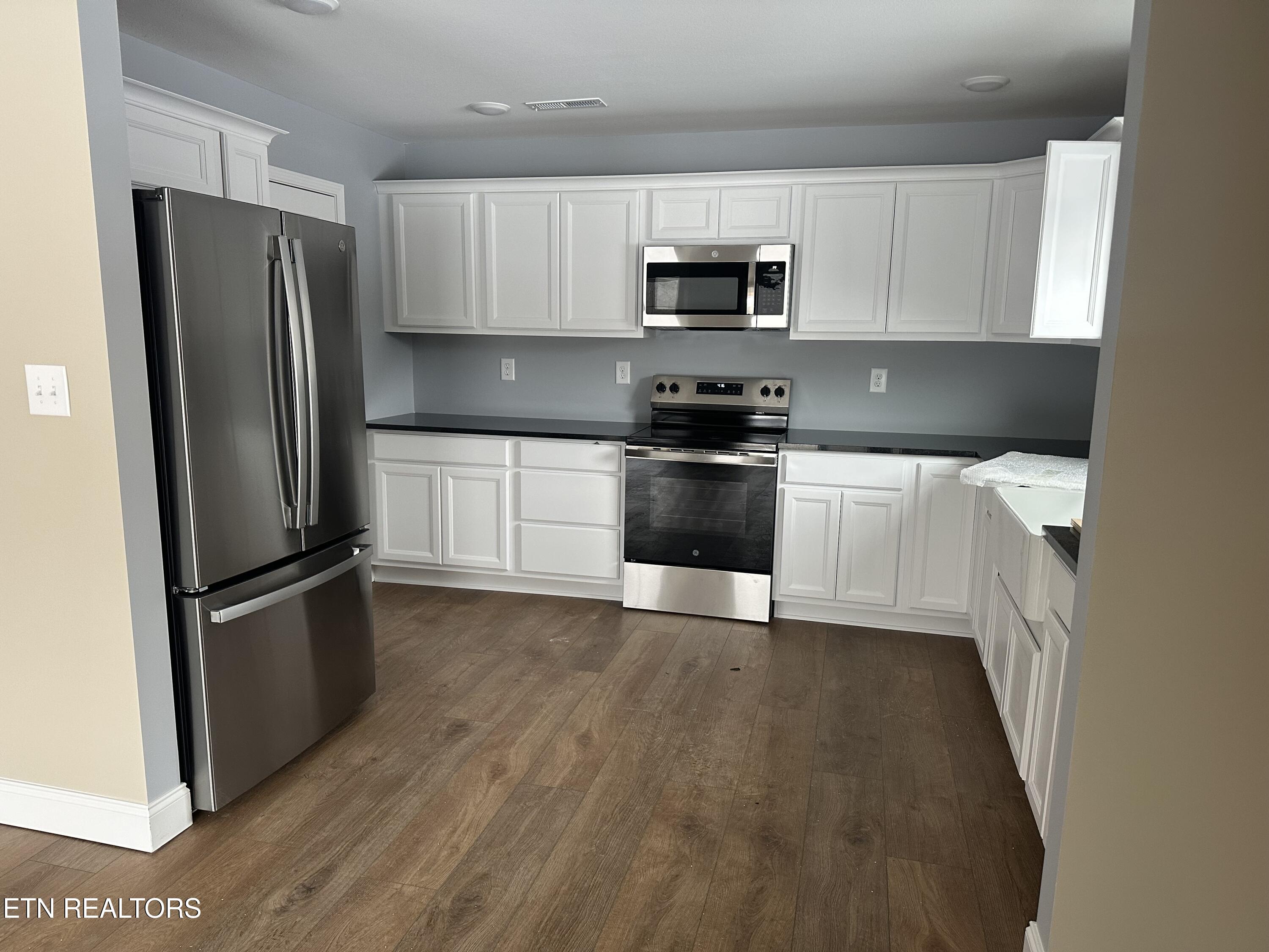 645 Snowflower Circle Pigeon Forge TN 37863