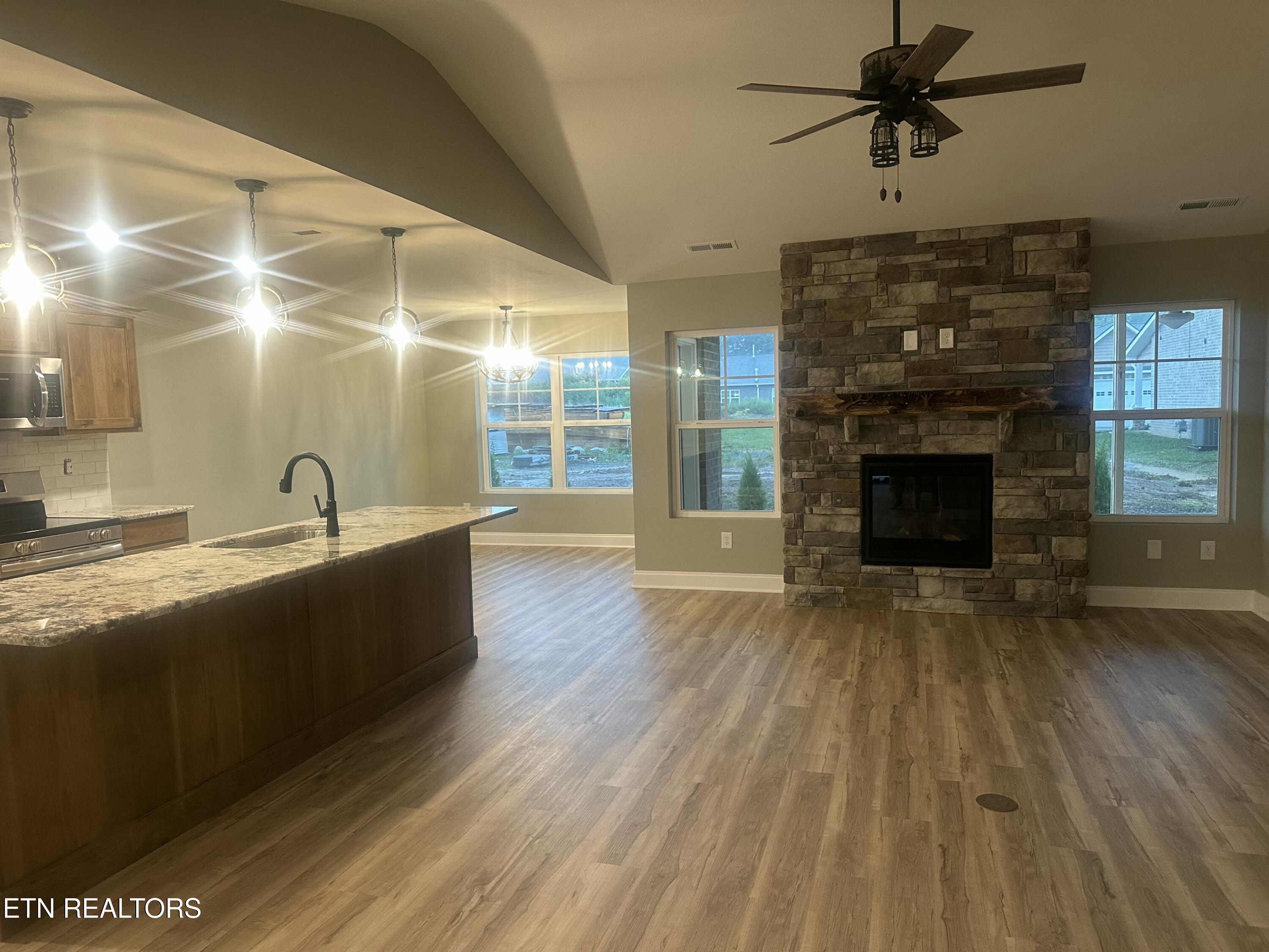 645 Snowflower Circle Pigeon Forge TN 37863