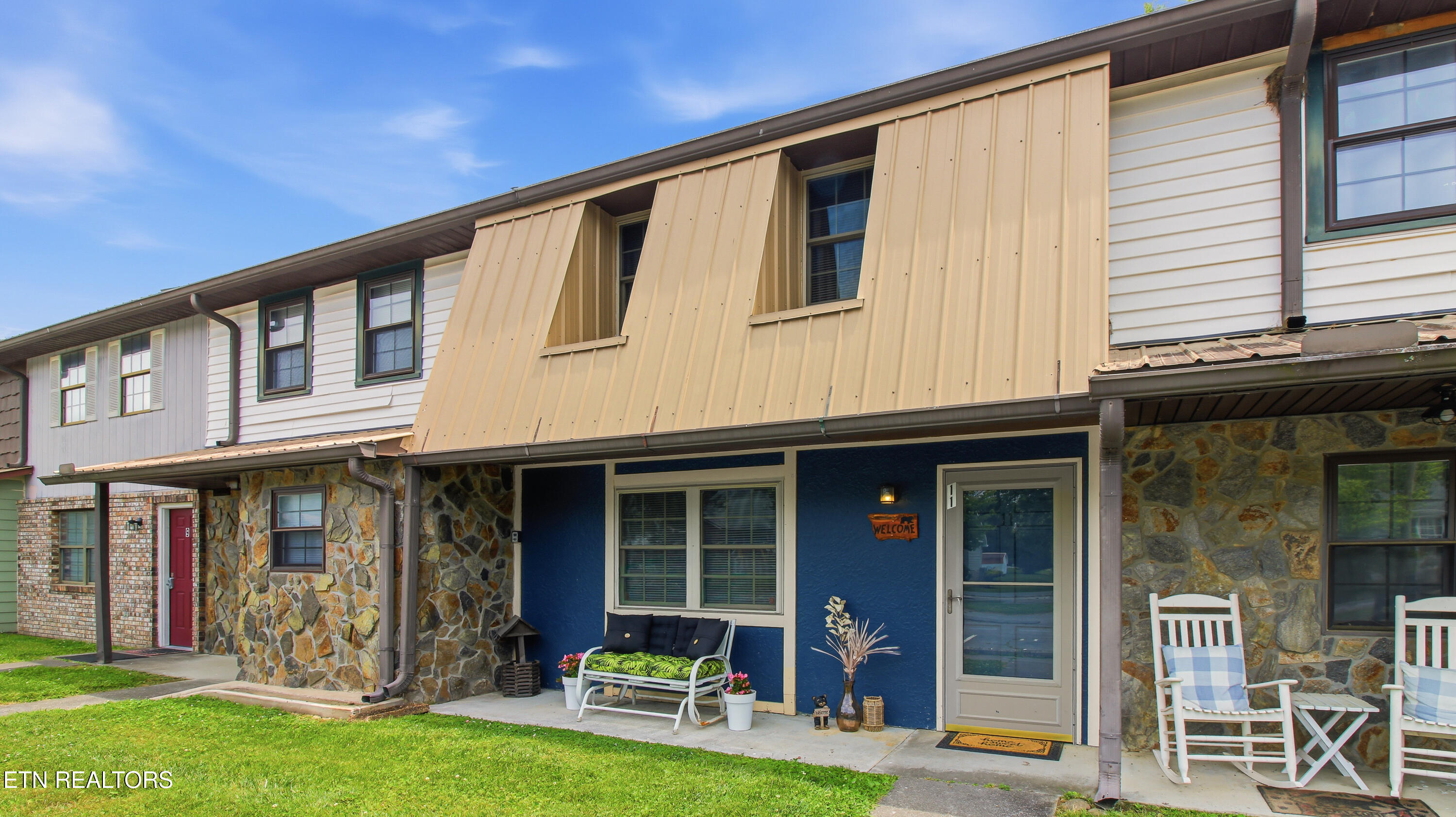 625 S Asbury Drive Pigeon Forge TN 37863