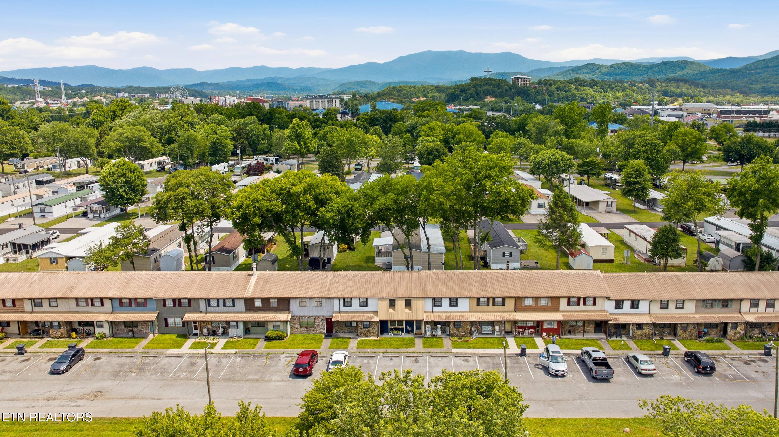 625 S Asbury Drive Pigeon Forge TN 37863