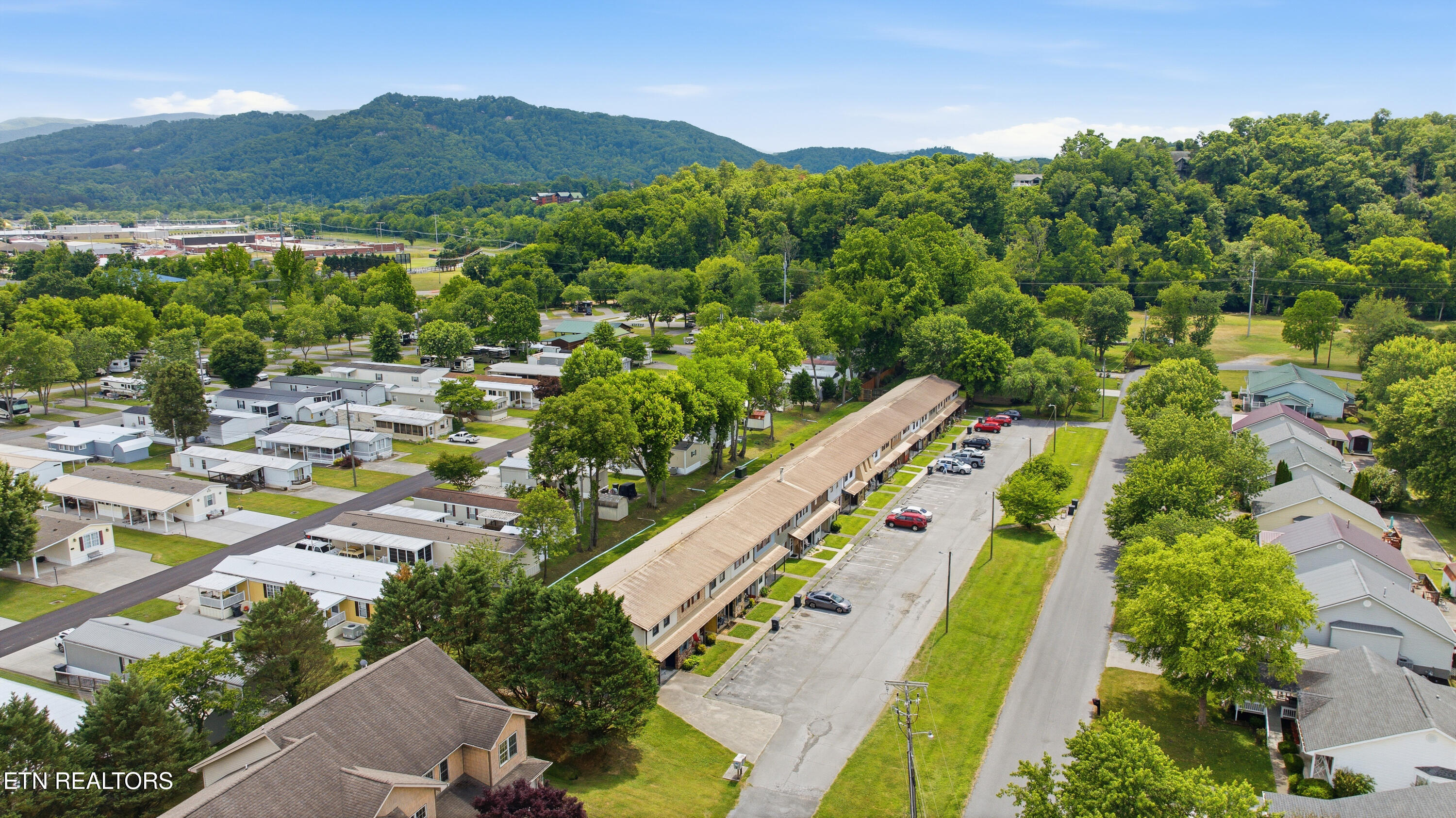 625 S Asbury Drive Pigeon Forge TN 37863