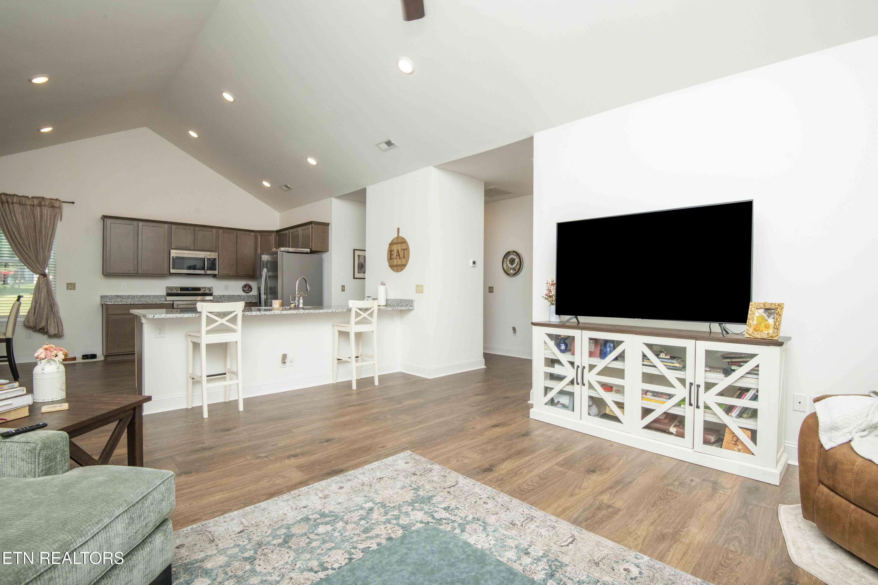 112 Elise Way Lenoir City TN 37771
