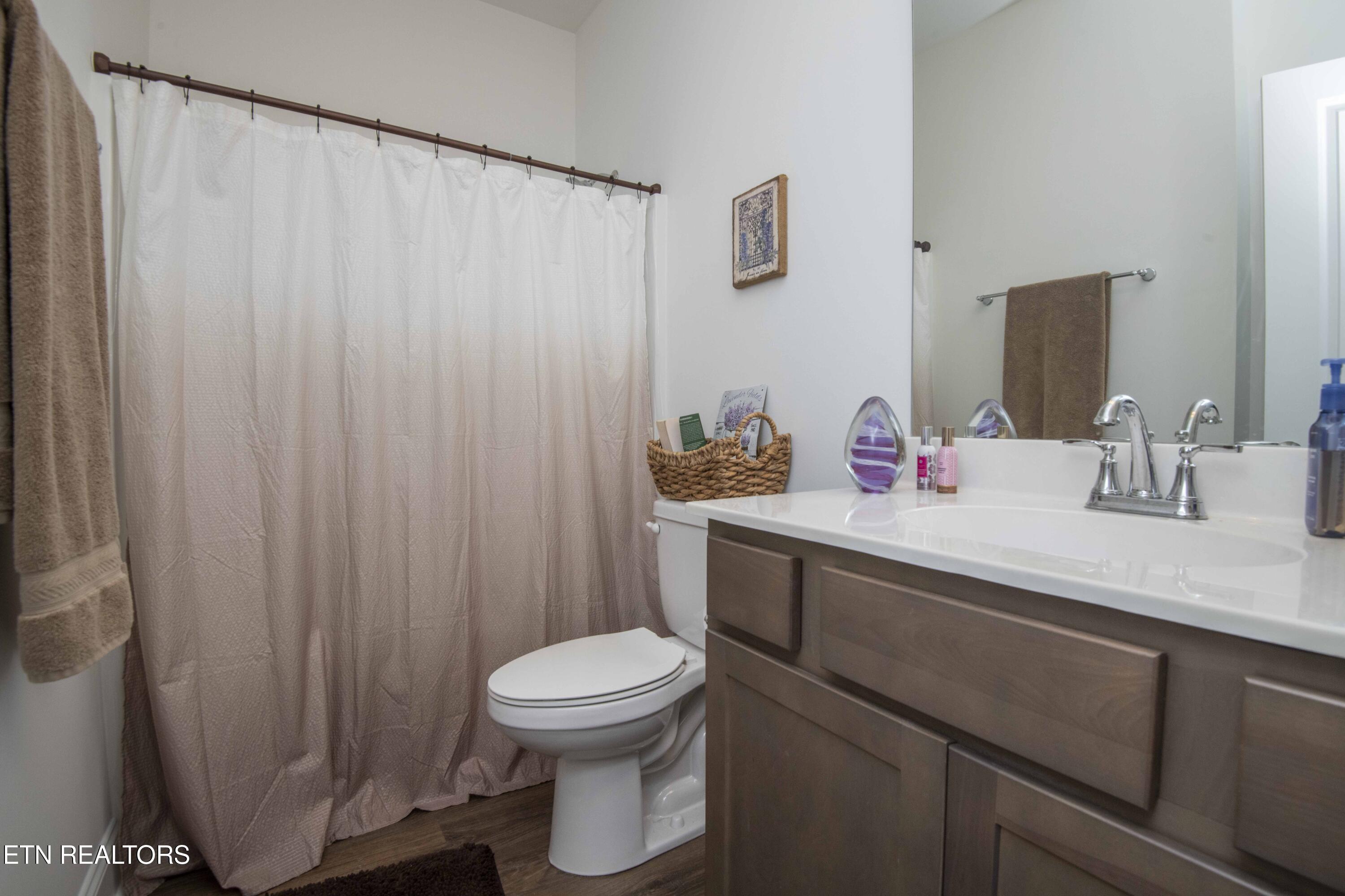 112 Elise Way Lenoir City TN 37771