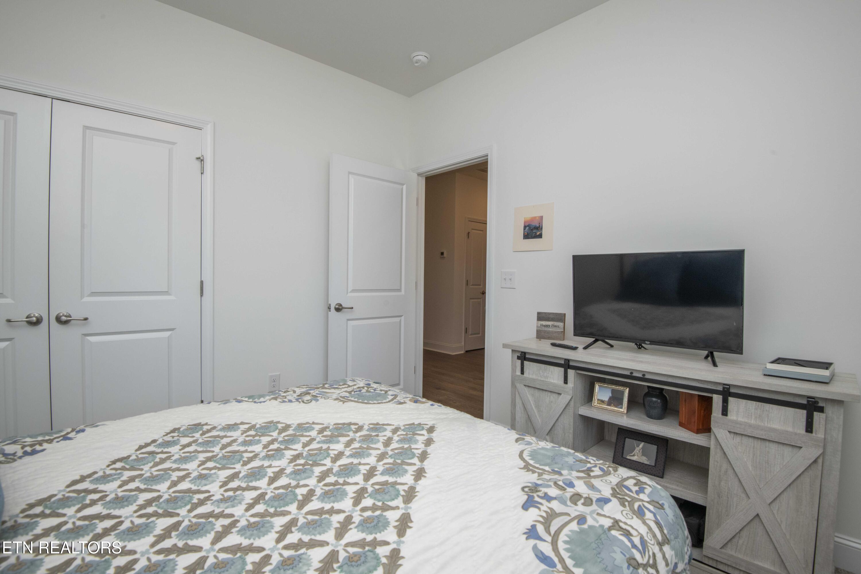 112 Elise Way Lenoir City TN 37771
