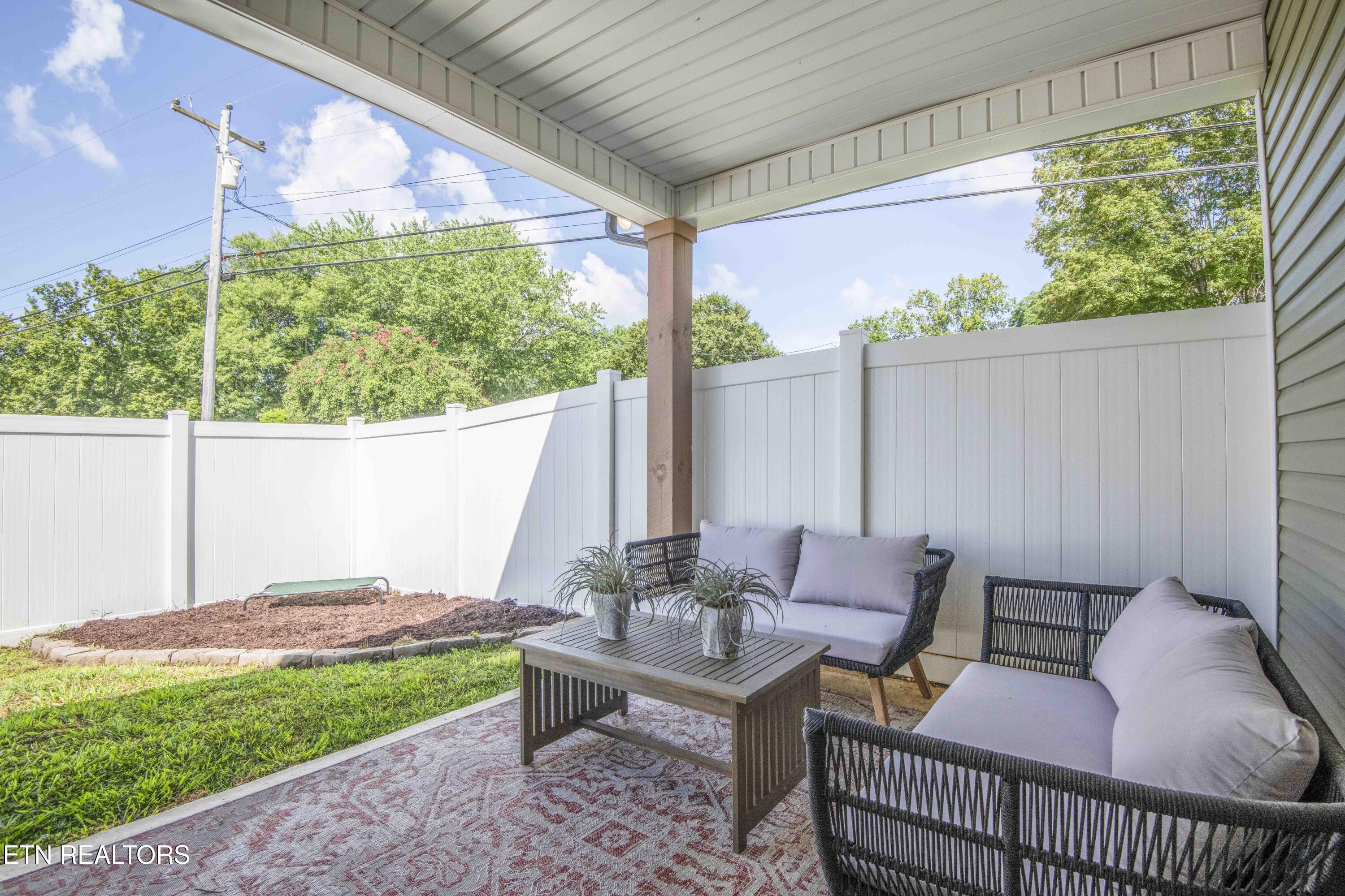 112 Elise Way Lenoir City TN 37771