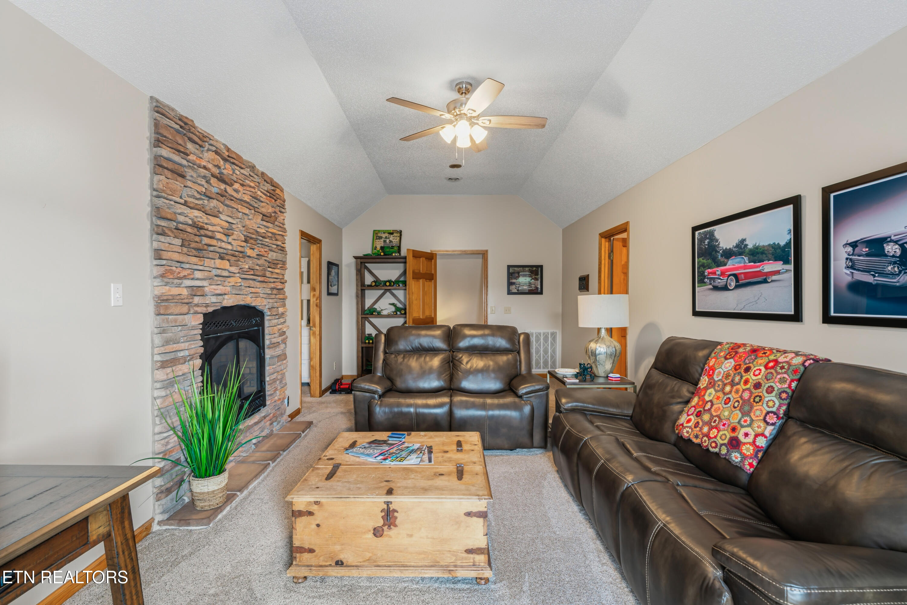 680 Shanghai Landing Lane Lafollette TN 37766