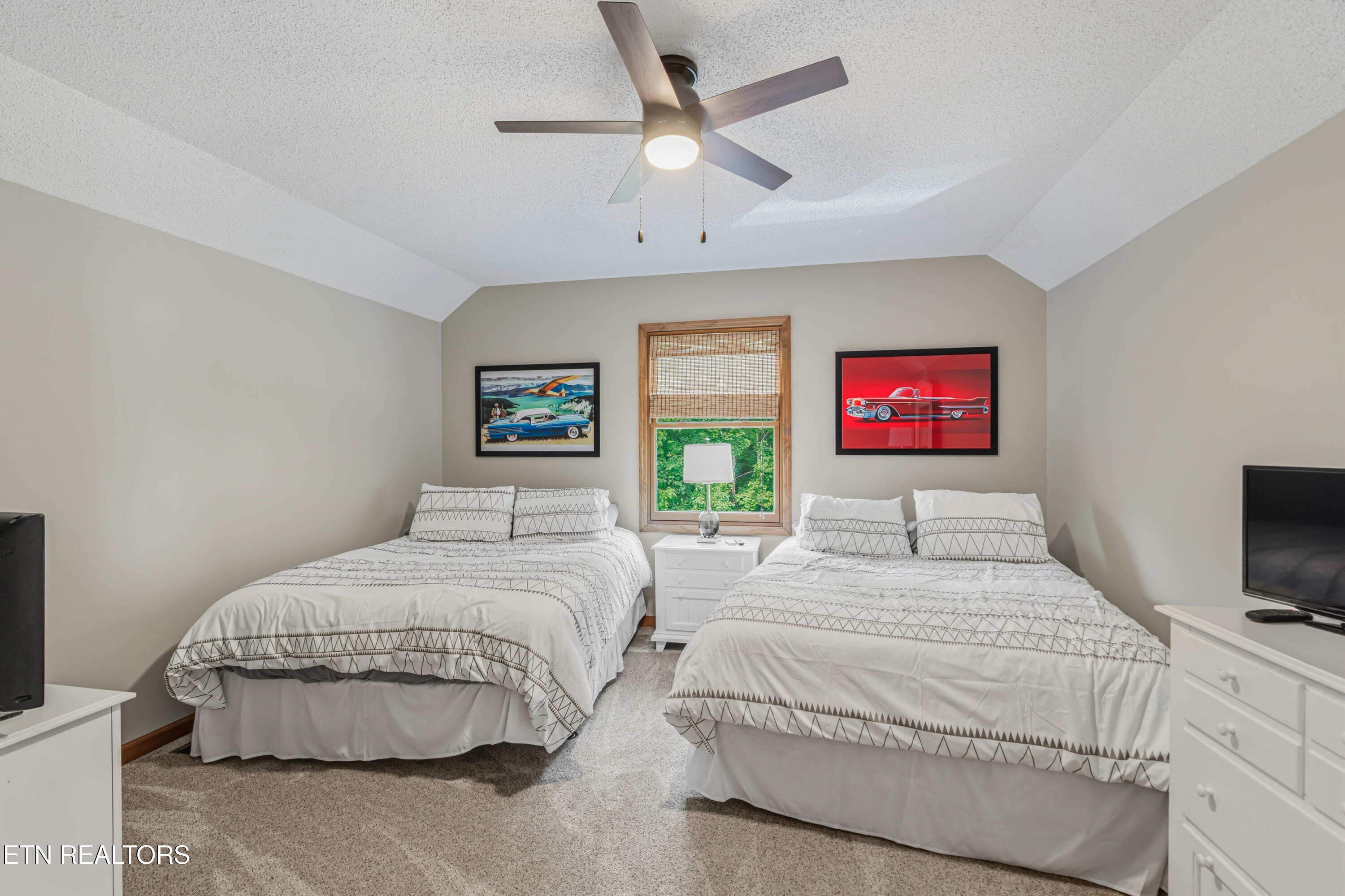 680 Shanghai Landing Lane Lafollette TN 37766