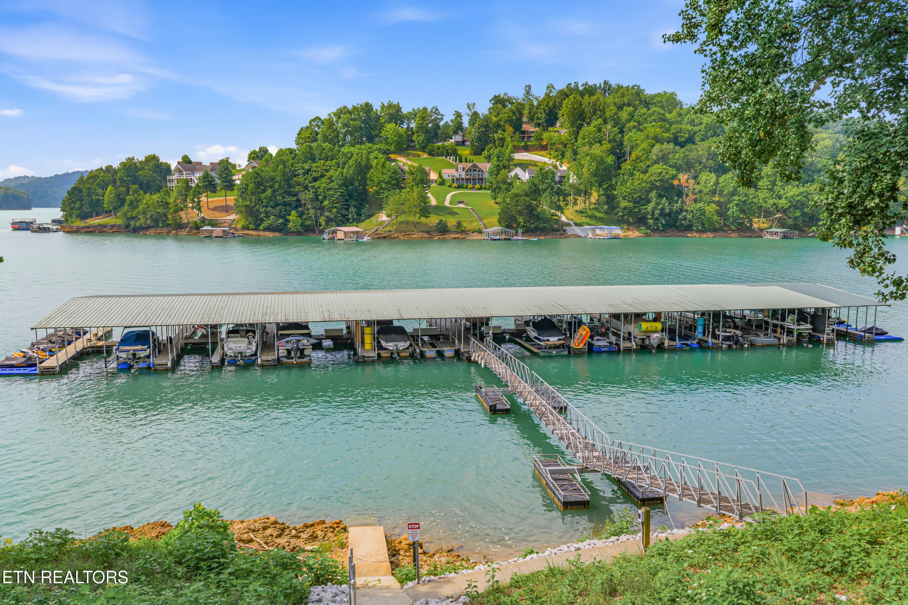 680 Shanghai Landing Lane Lafollette TN 37766