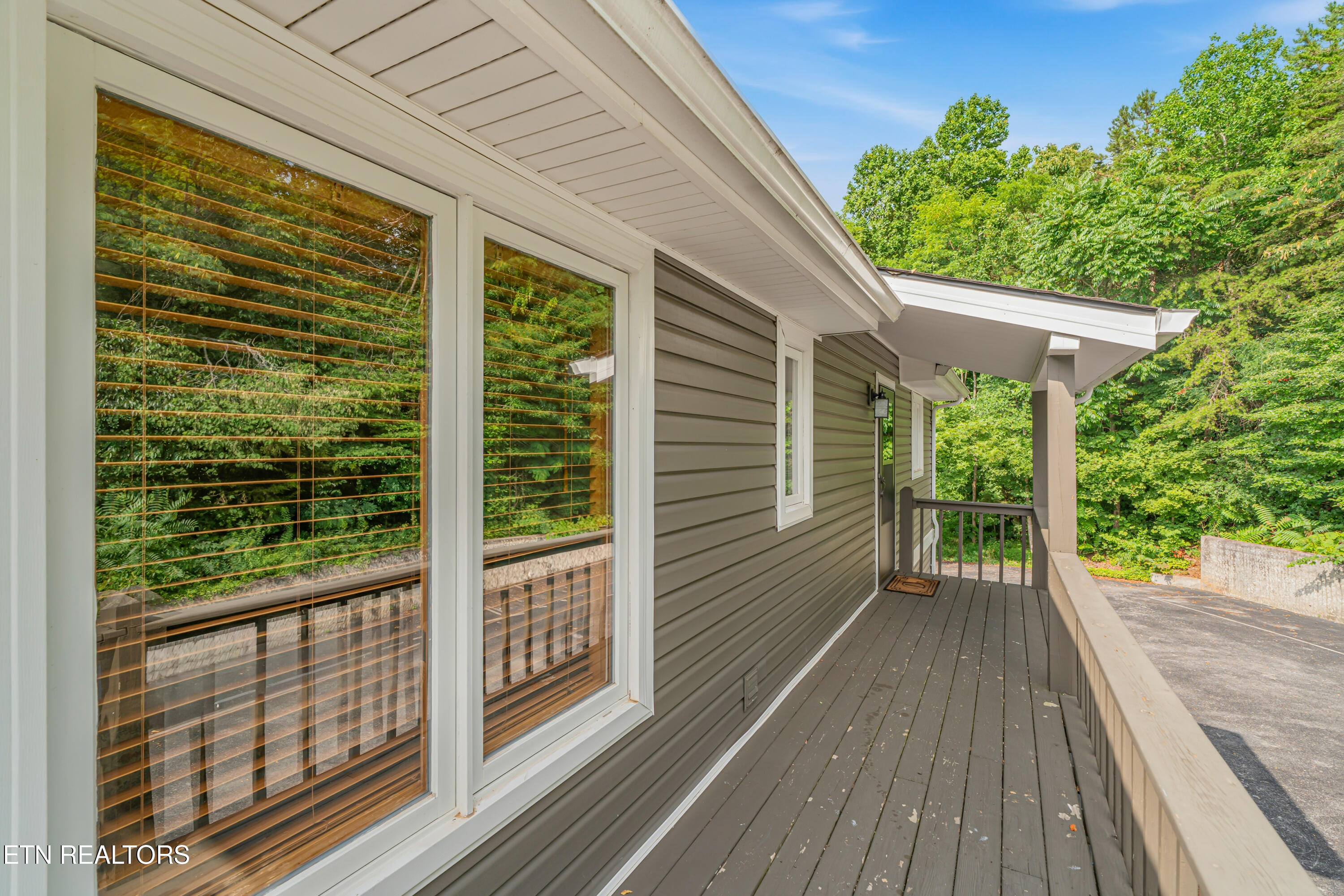 680 Shanghai Landing Lane Lafollette TN 37766