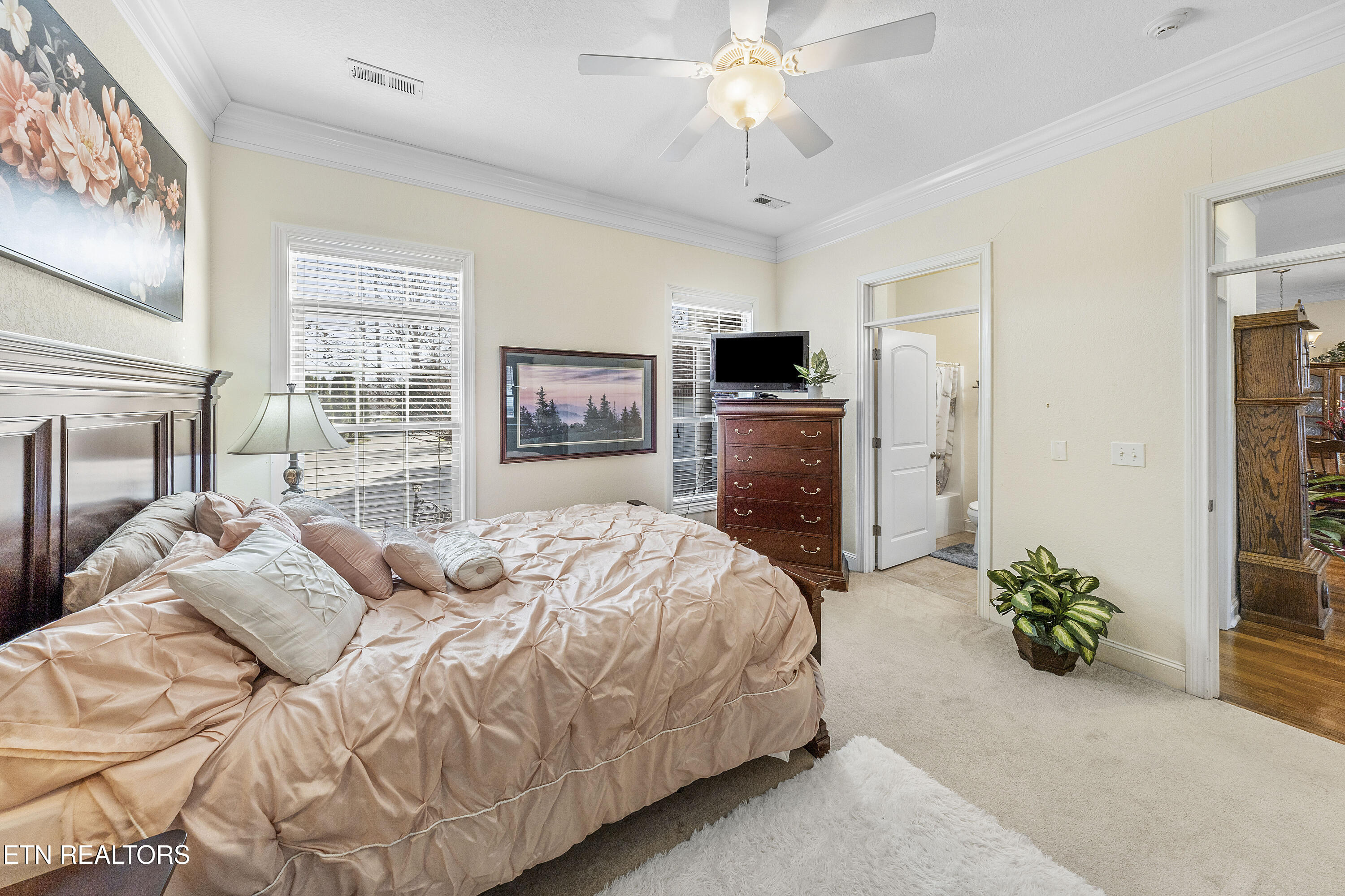 1892 Mountain Drive Lenoir City TN 37772