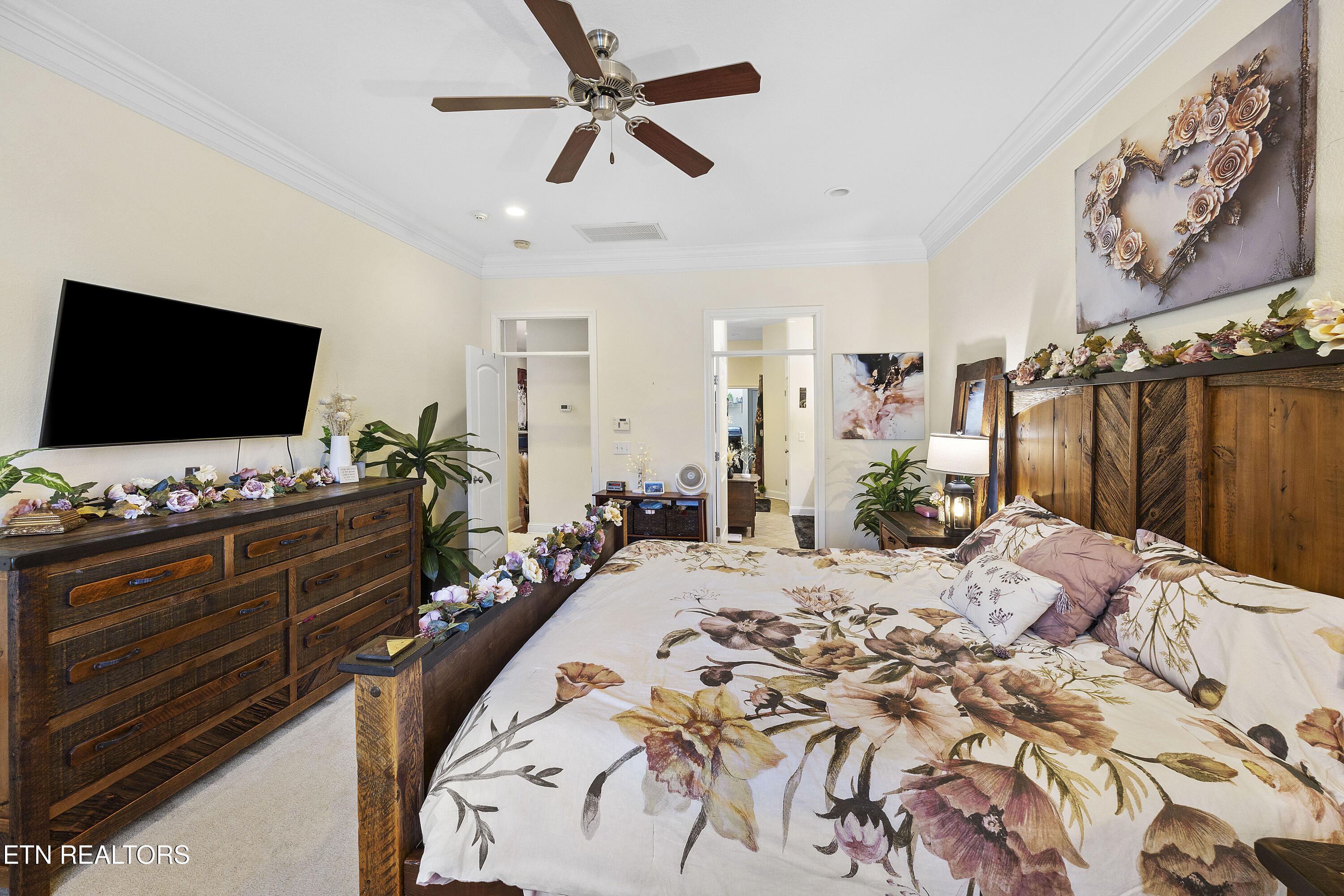 1892 Mountain Drive Lenoir City TN 37772