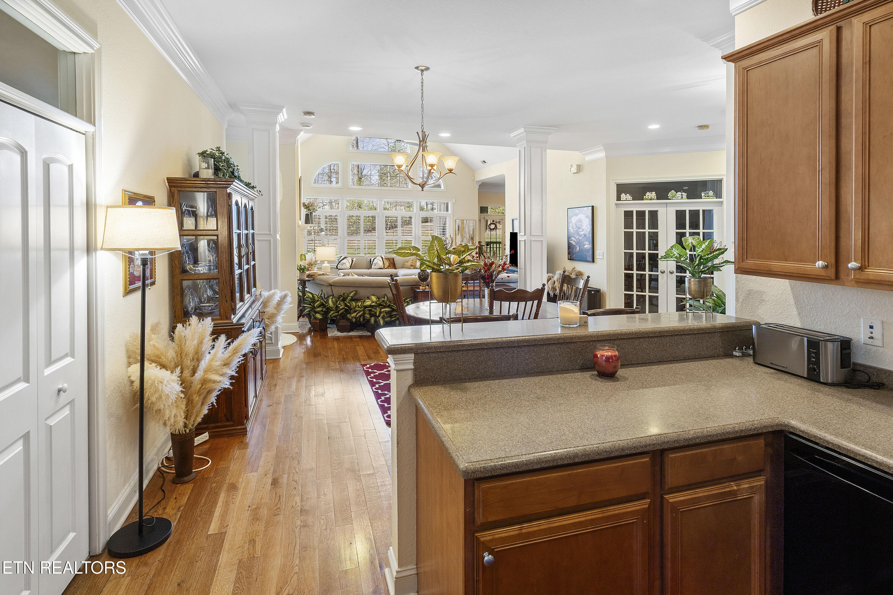 1892 Mountain Drive Lenoir City TN 37772