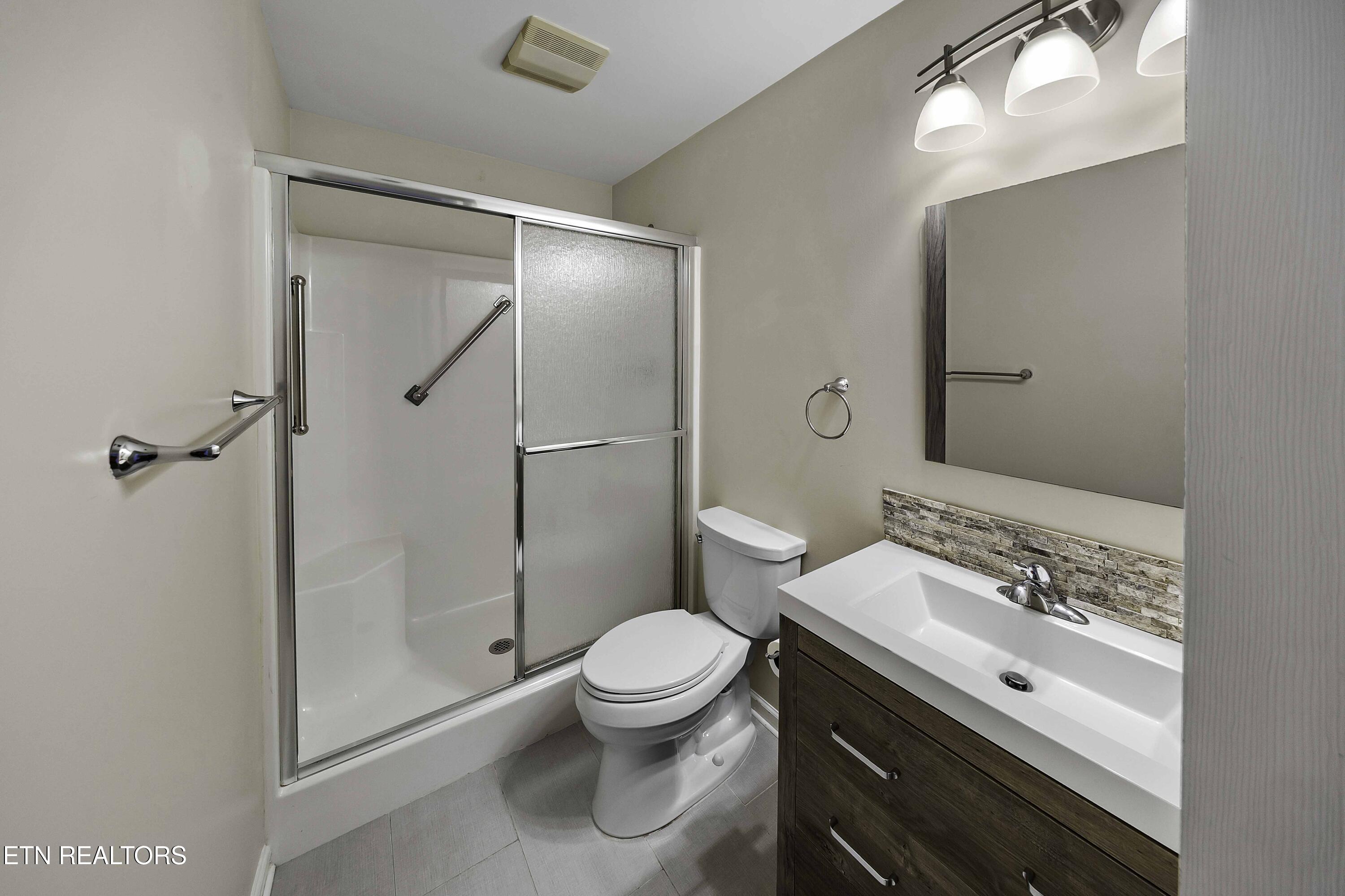 644 Applegate Lane Farragut TN 37934