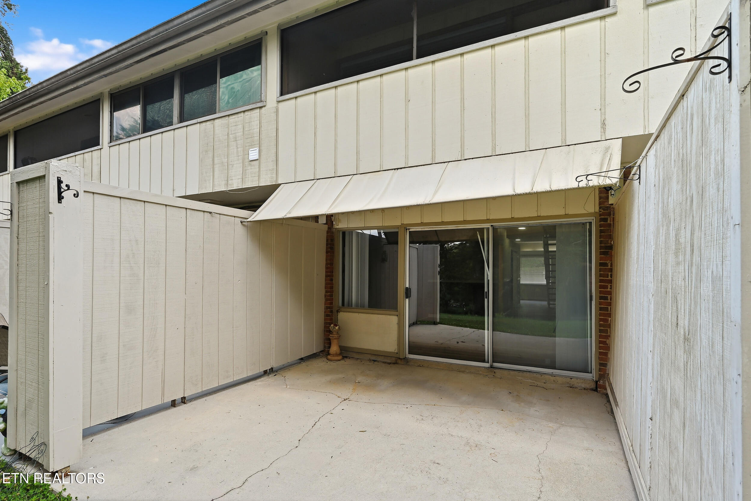 2806 Suncrest Road Pigeon Forge TN 37863