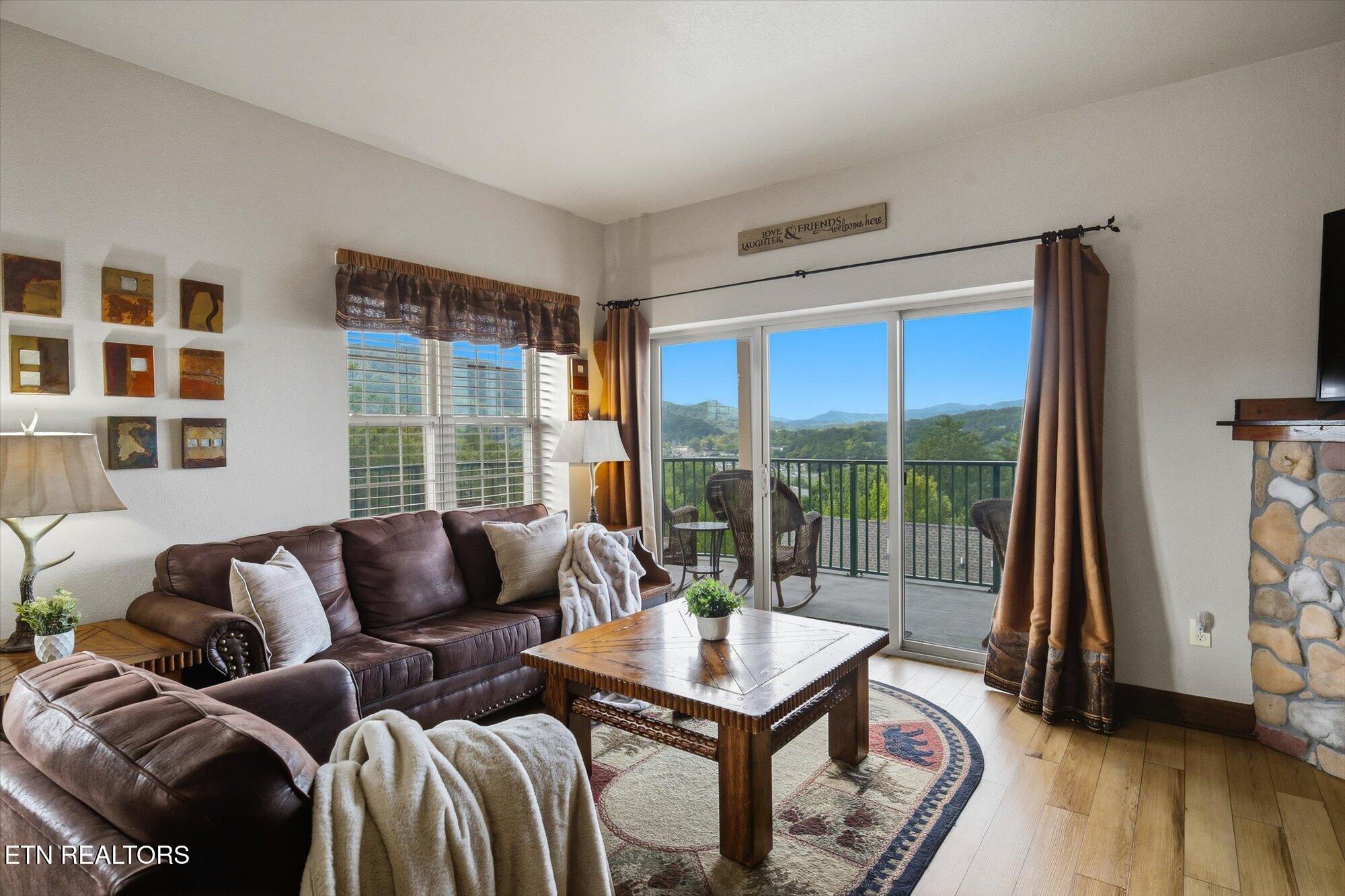 410 Big Bear Way Pigeon Forge TN 37863