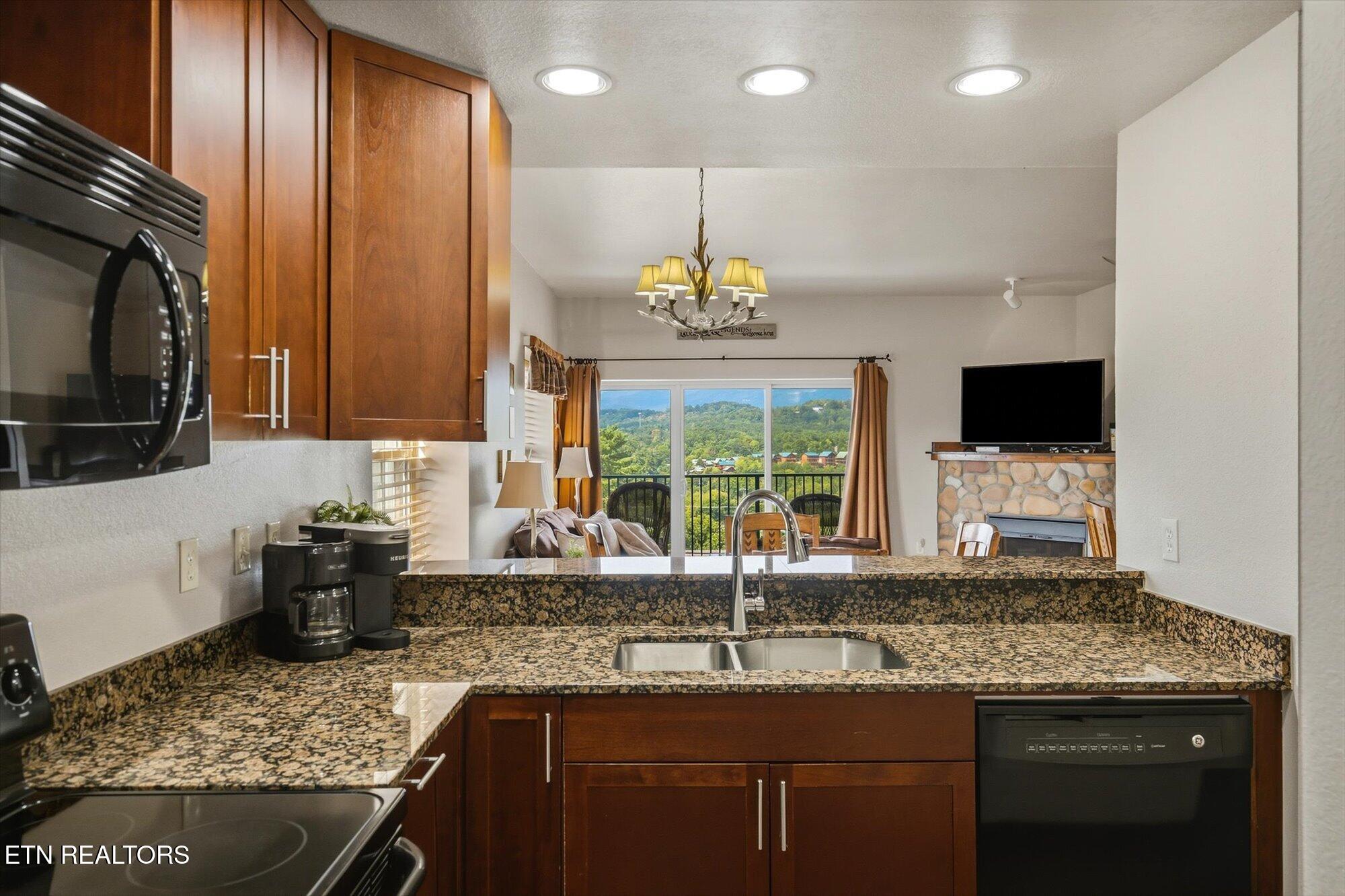 410 Big Bear Way Pigeon Forge TN 37863