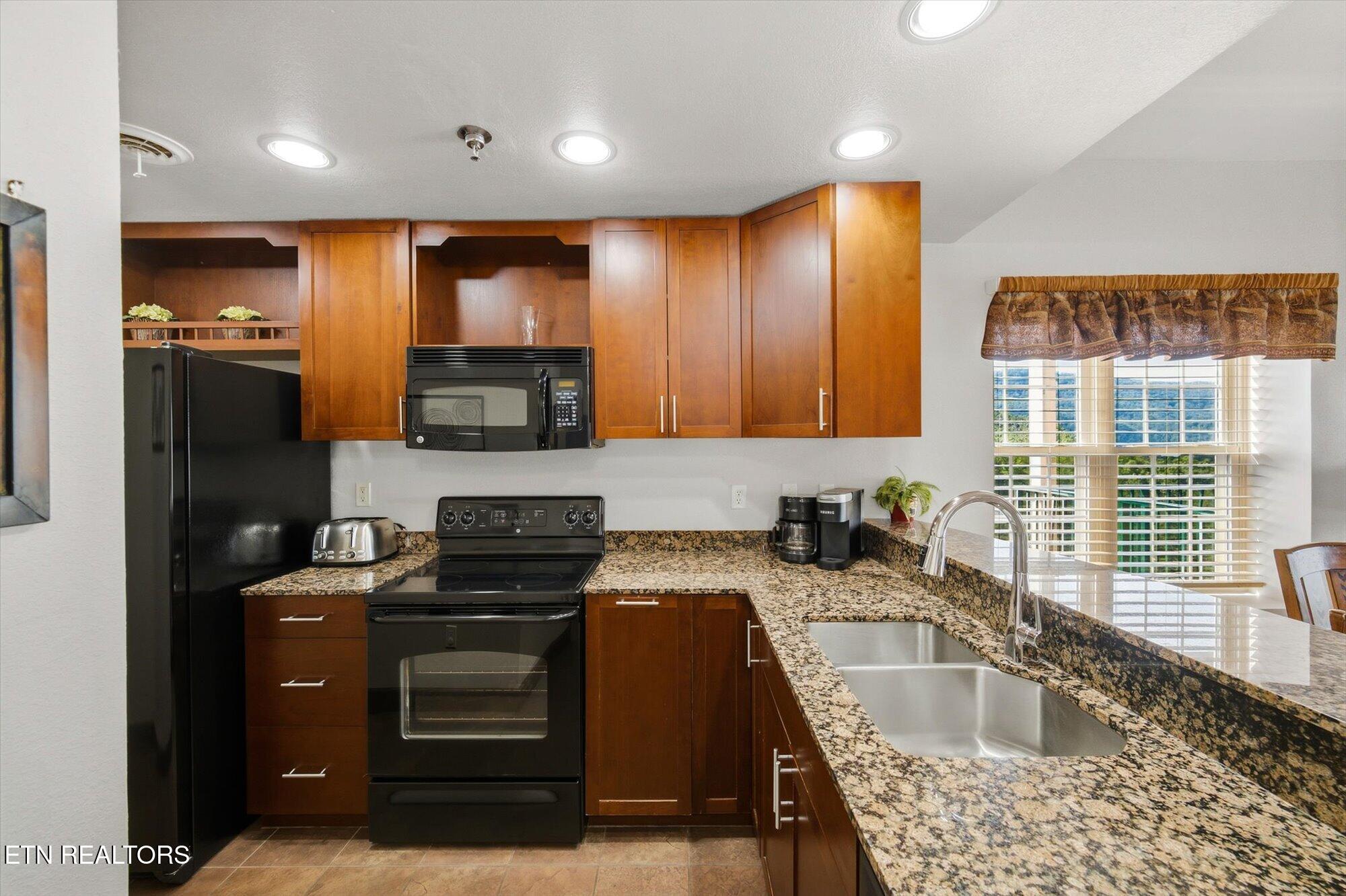 410 Big Bear Way Pigeon Forge TN 37863