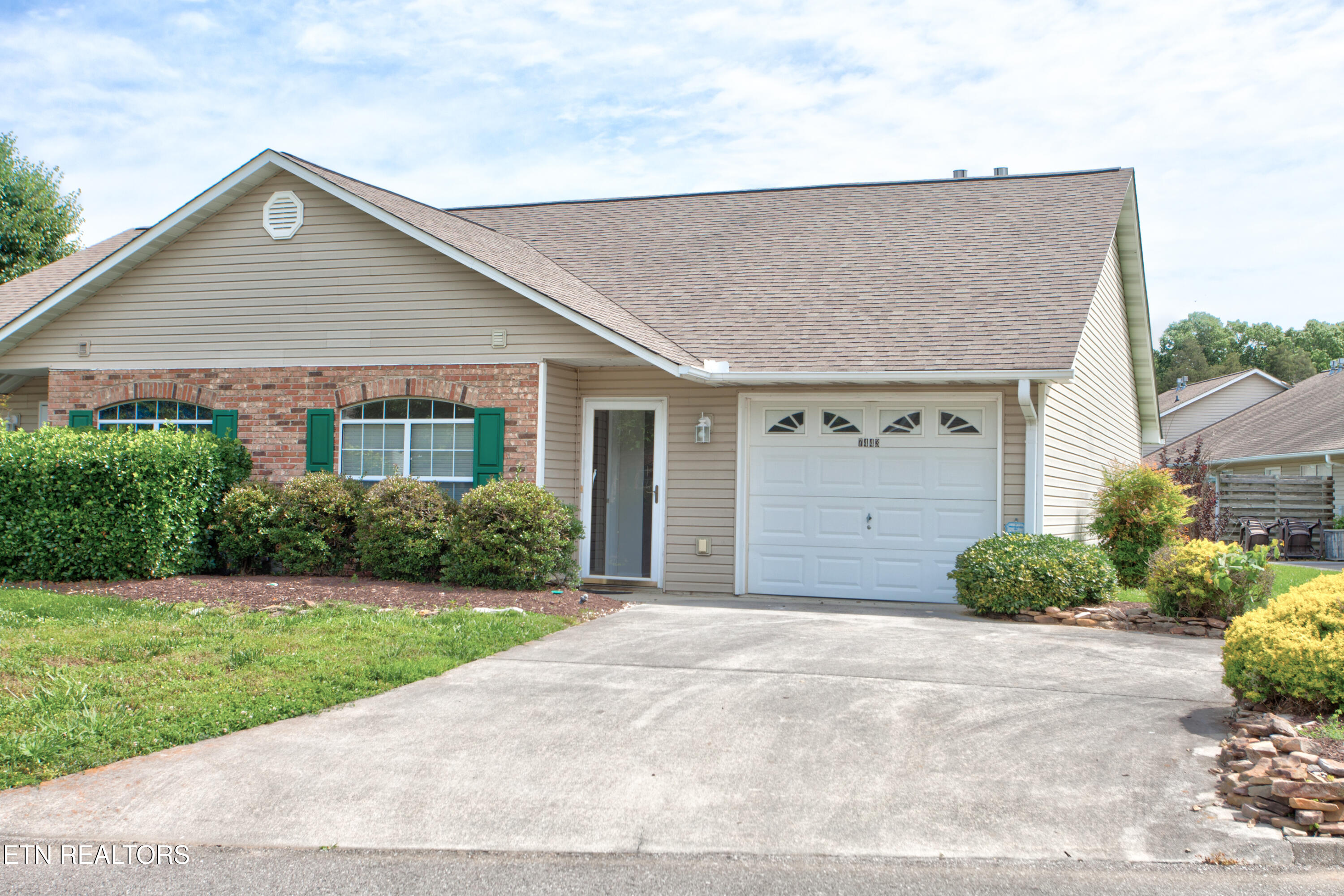 7443 Creek Song Court Knoxville TN 37920