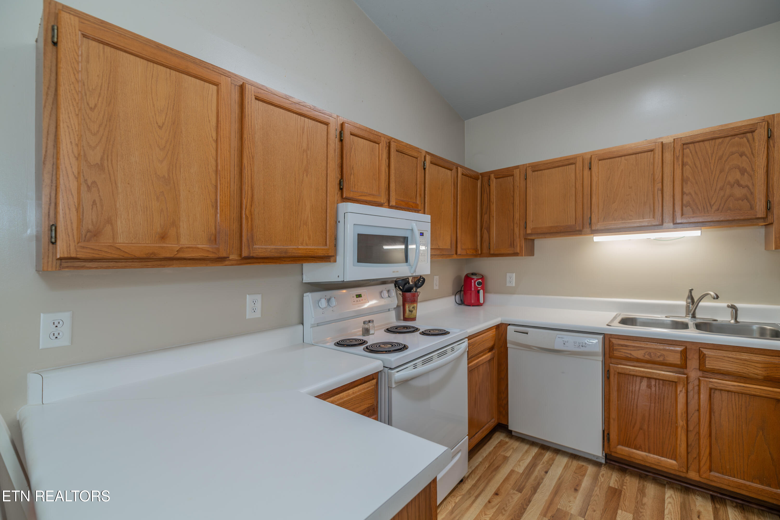 556 Ravenwood Drive Maryville TN 37801