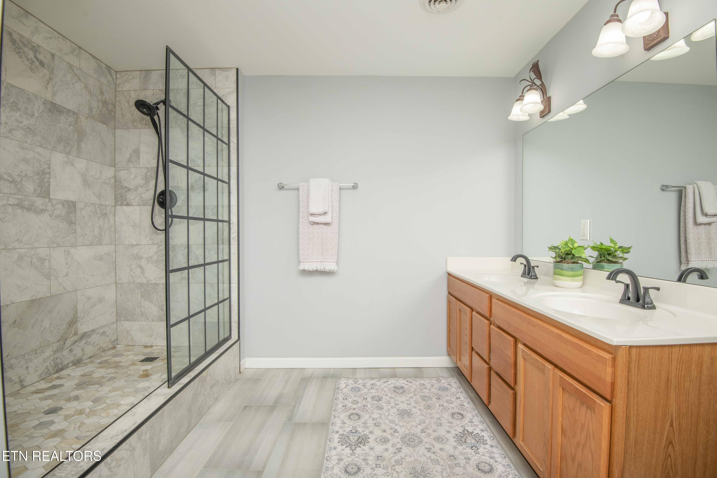 527 River Place Way Sevierville TN 37862