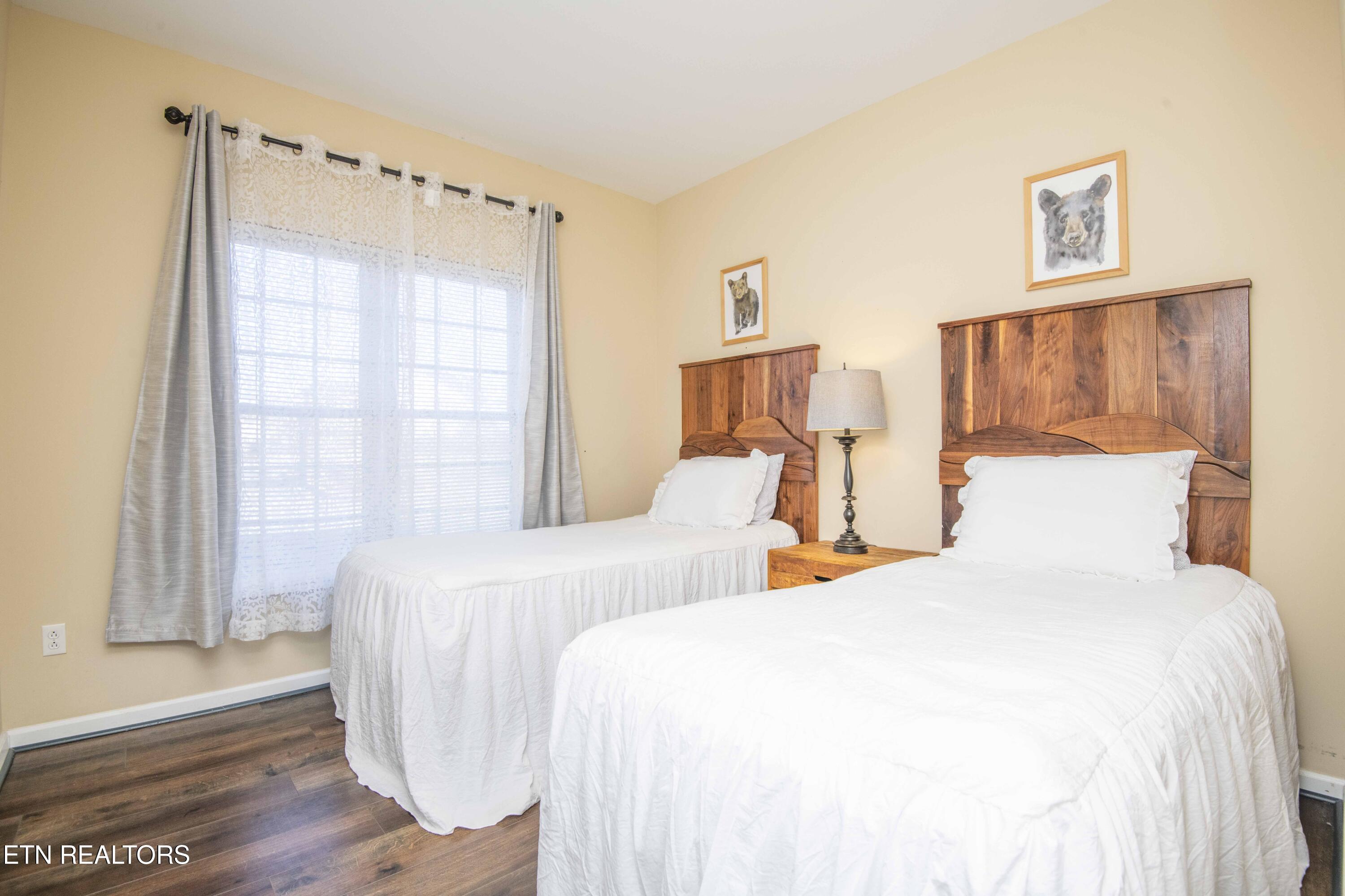527 River Place Way Sevierville TN 37862