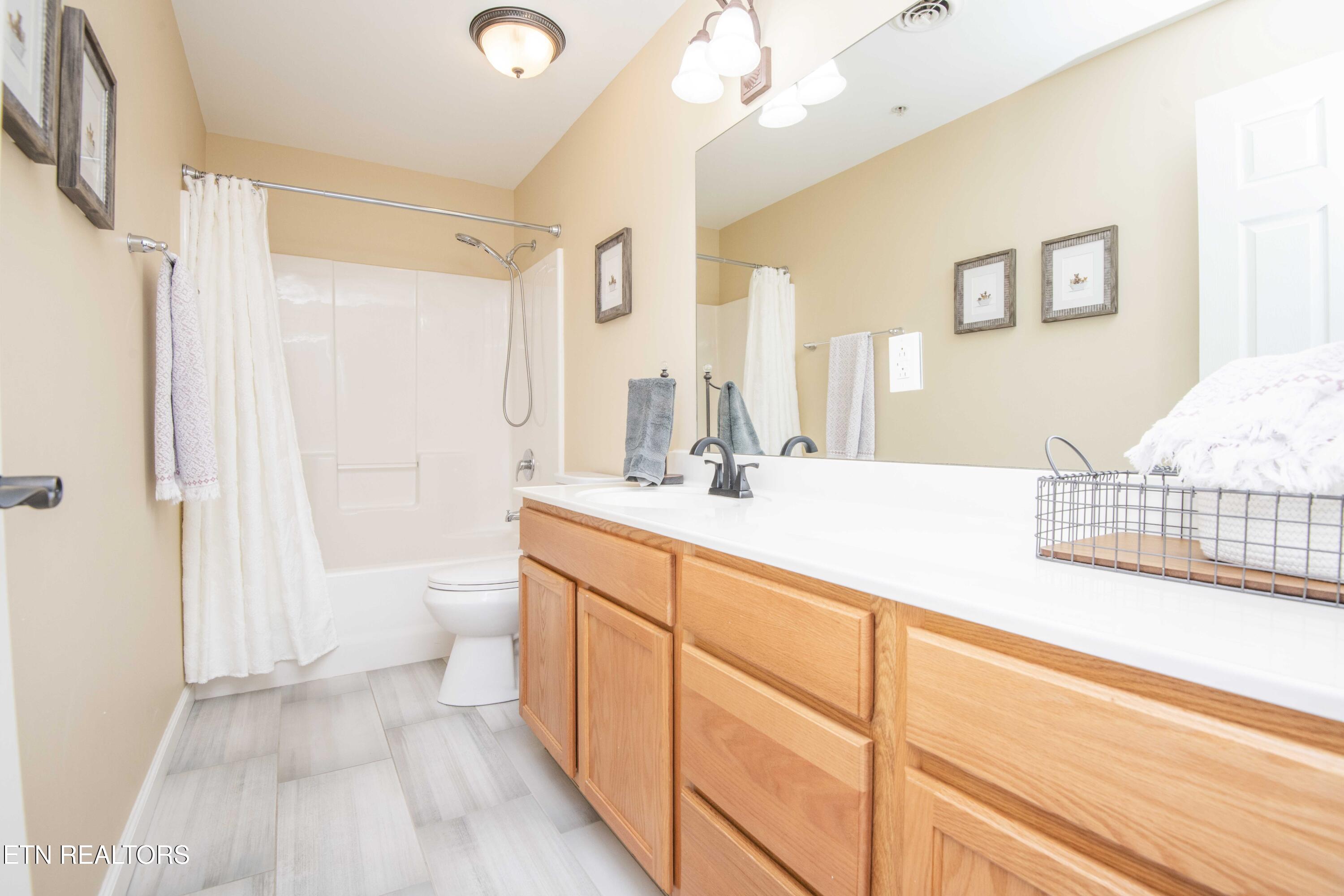 527 River Place Way Sevierville TN 37862