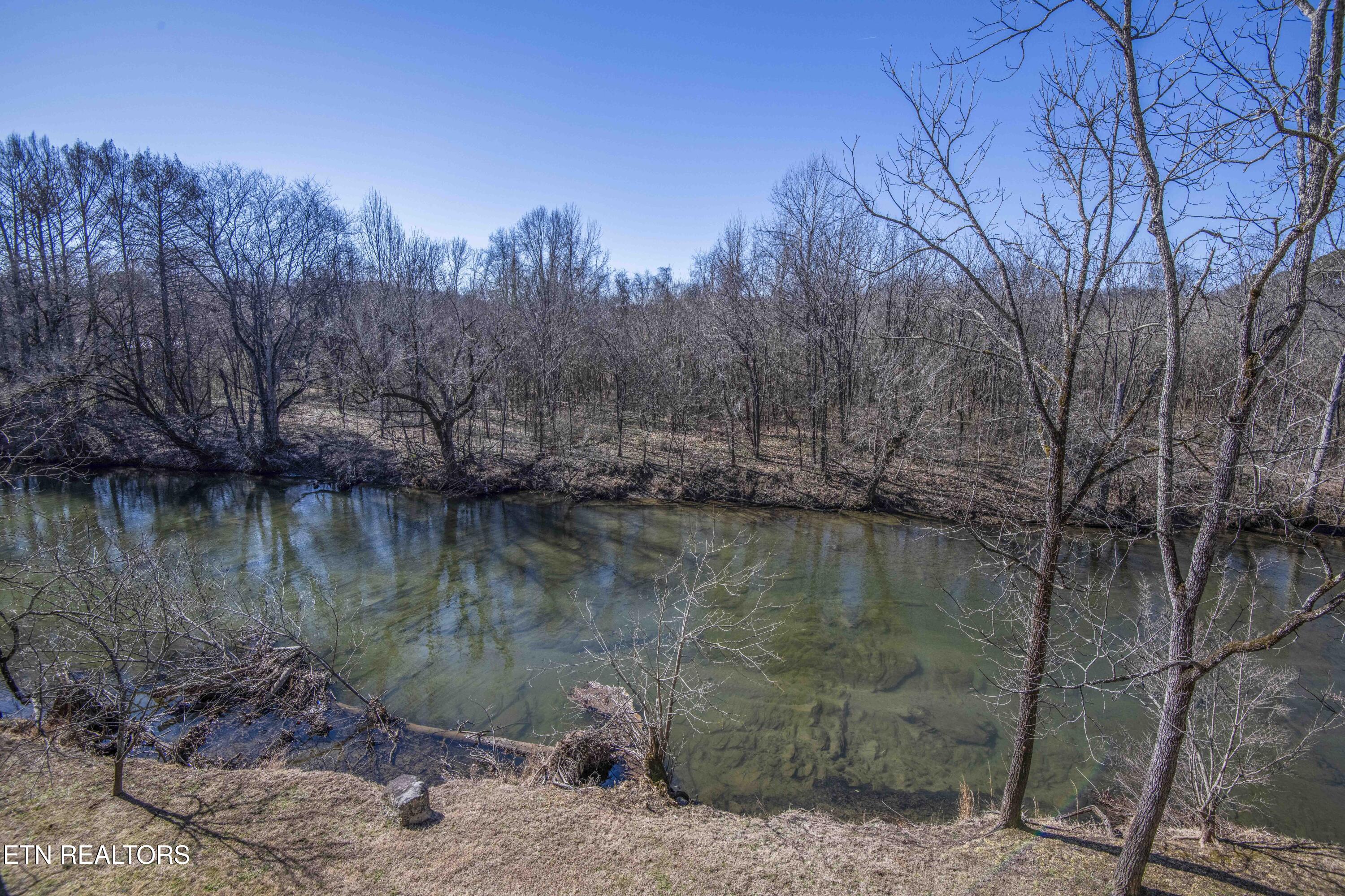 527 River Place Way Sevierville TN 37862