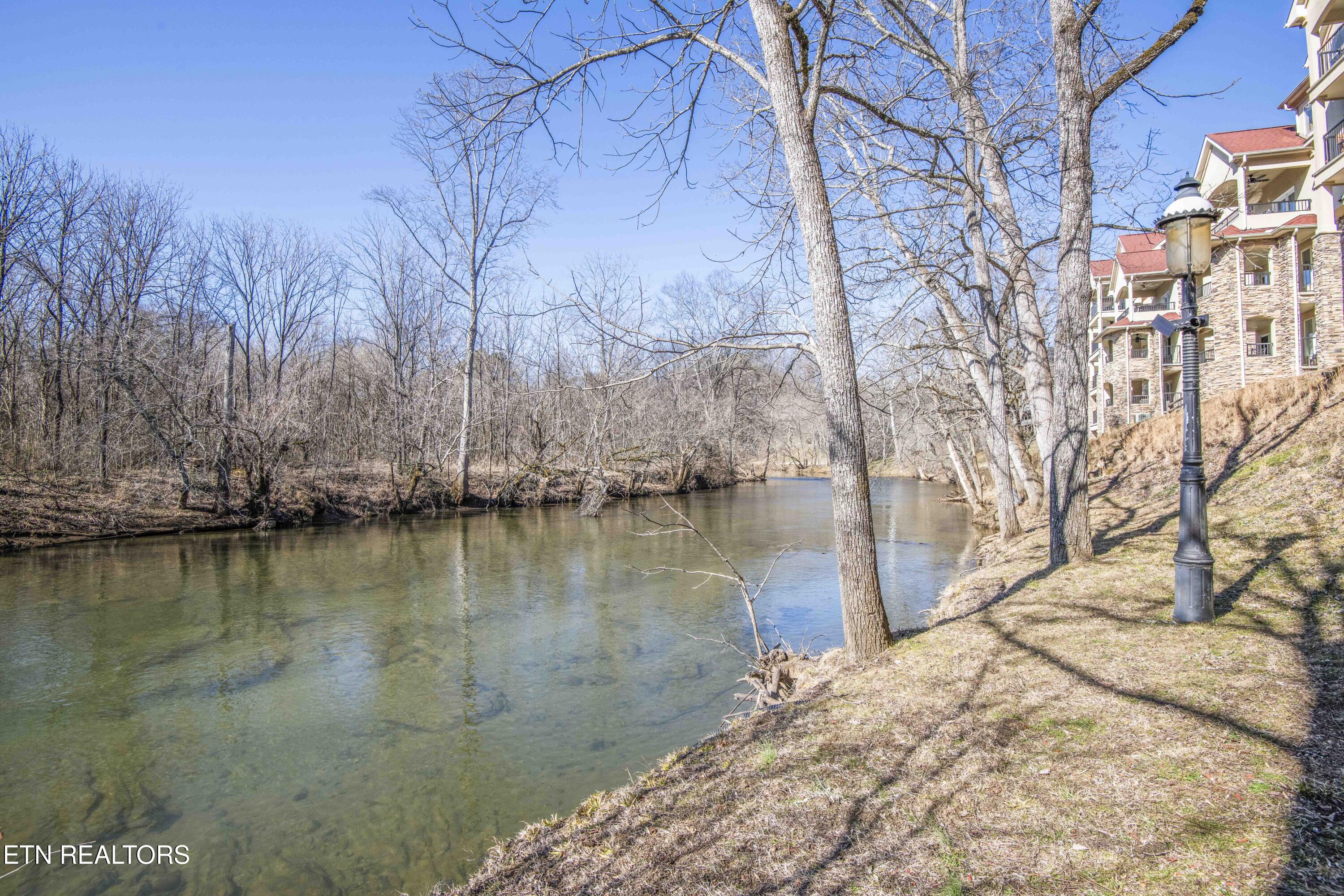 527 River Place Way Sevierville TN 37862