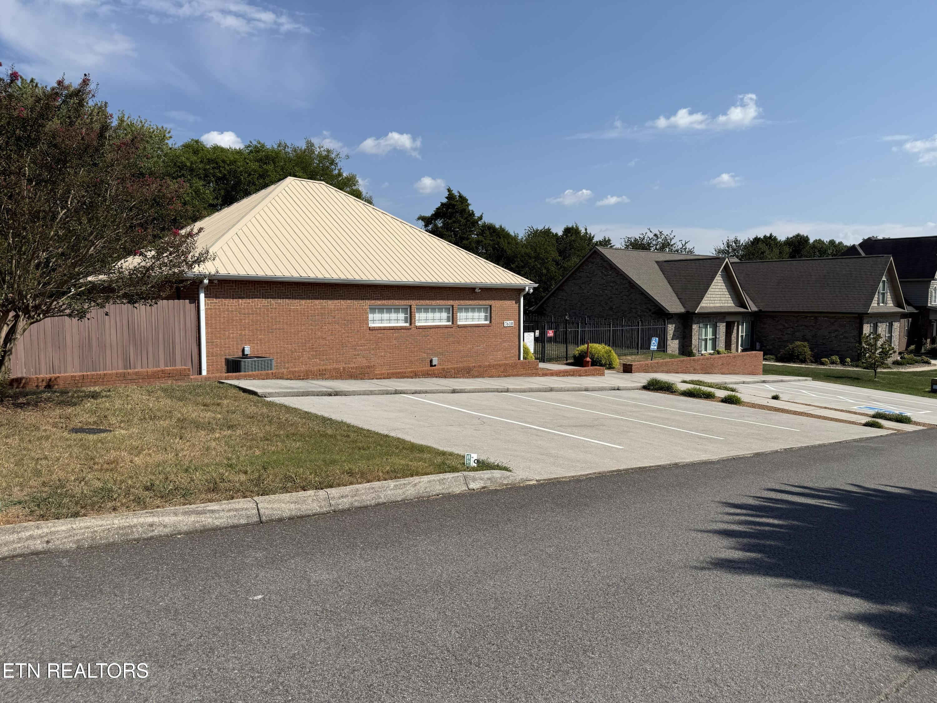 7768 Charmwood Way Knoxville TN 37938