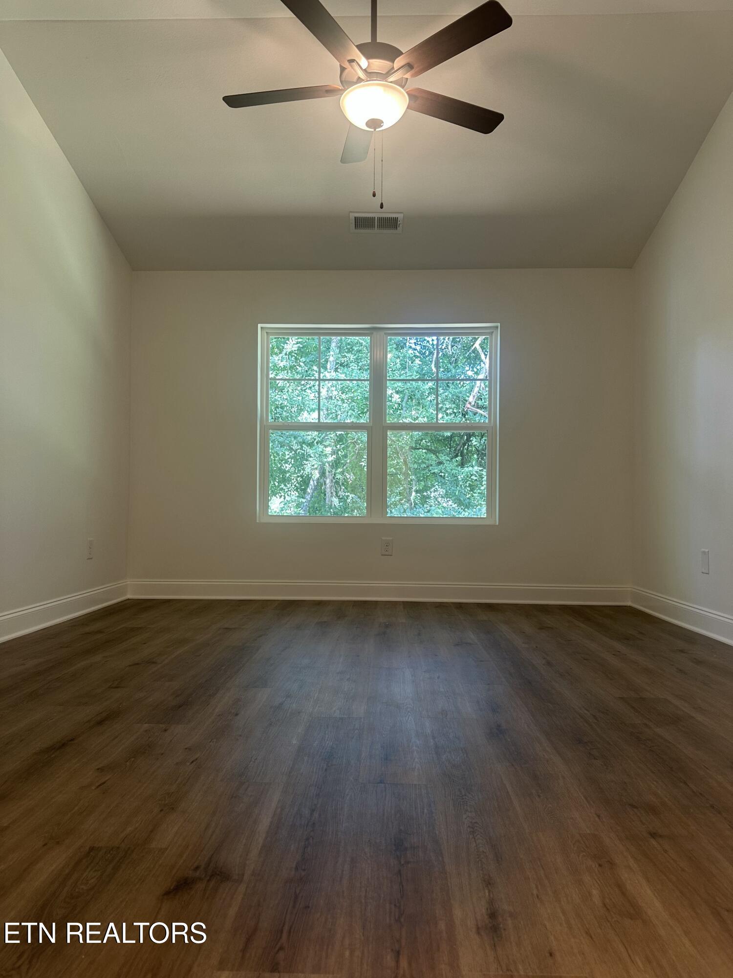 626 Snowflower Circle Pigeon Forge TN 37863