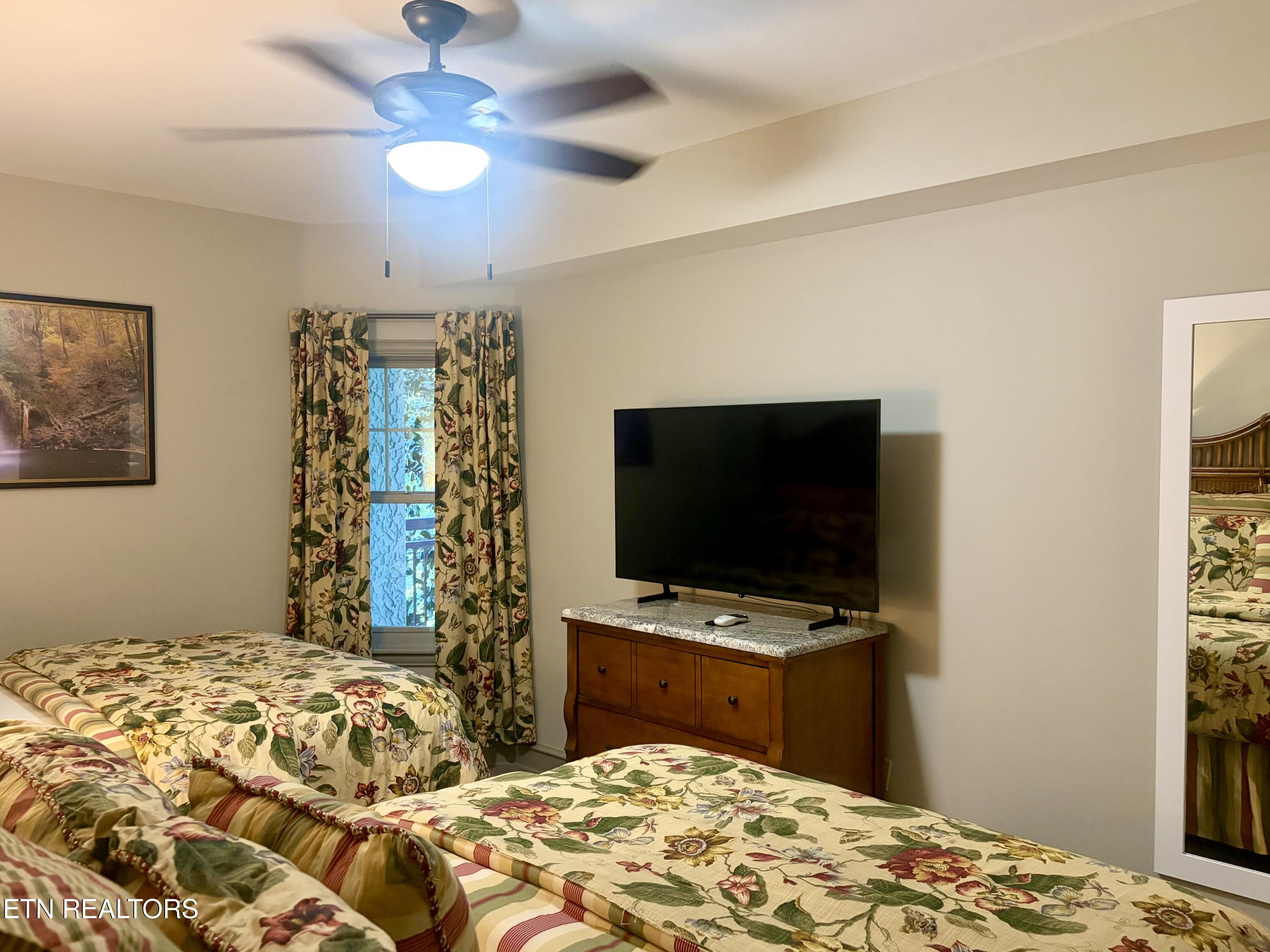 212 Dollywood Lane Pigeon Forge TN 37863