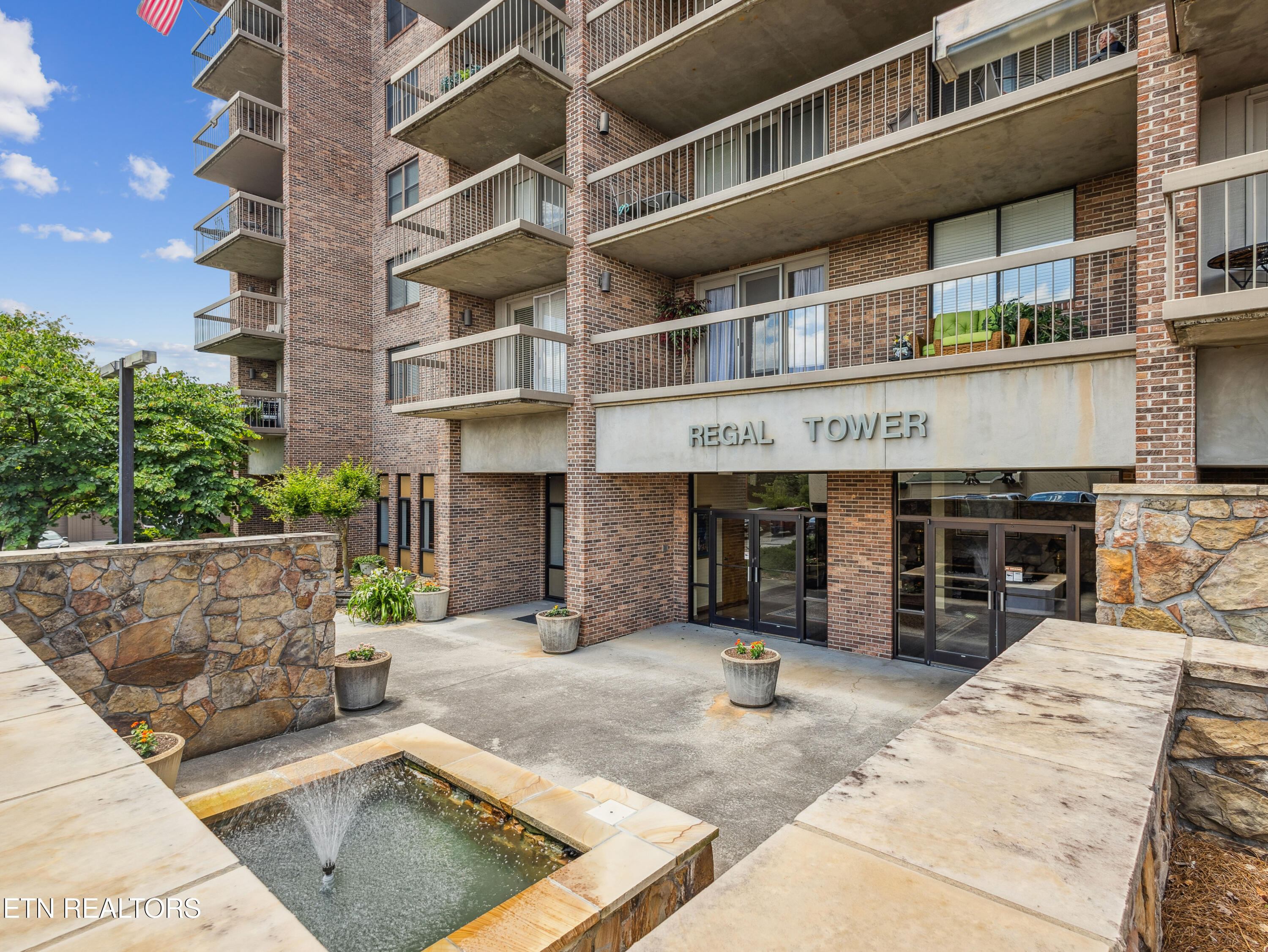 203 Regal Tower Maryville TN 37804