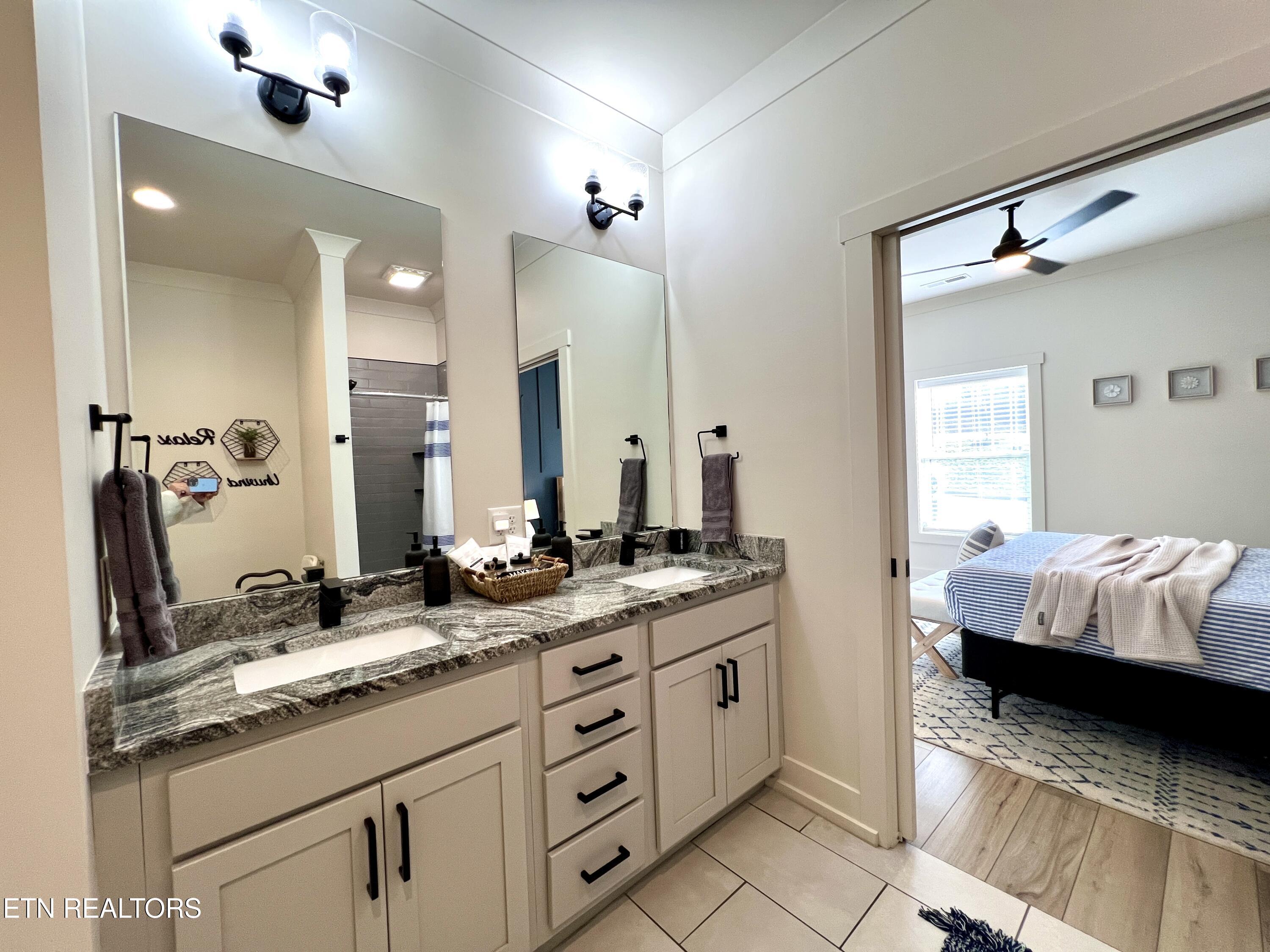 414 Fleeta Williams Way Pigeon Forge TN 37862