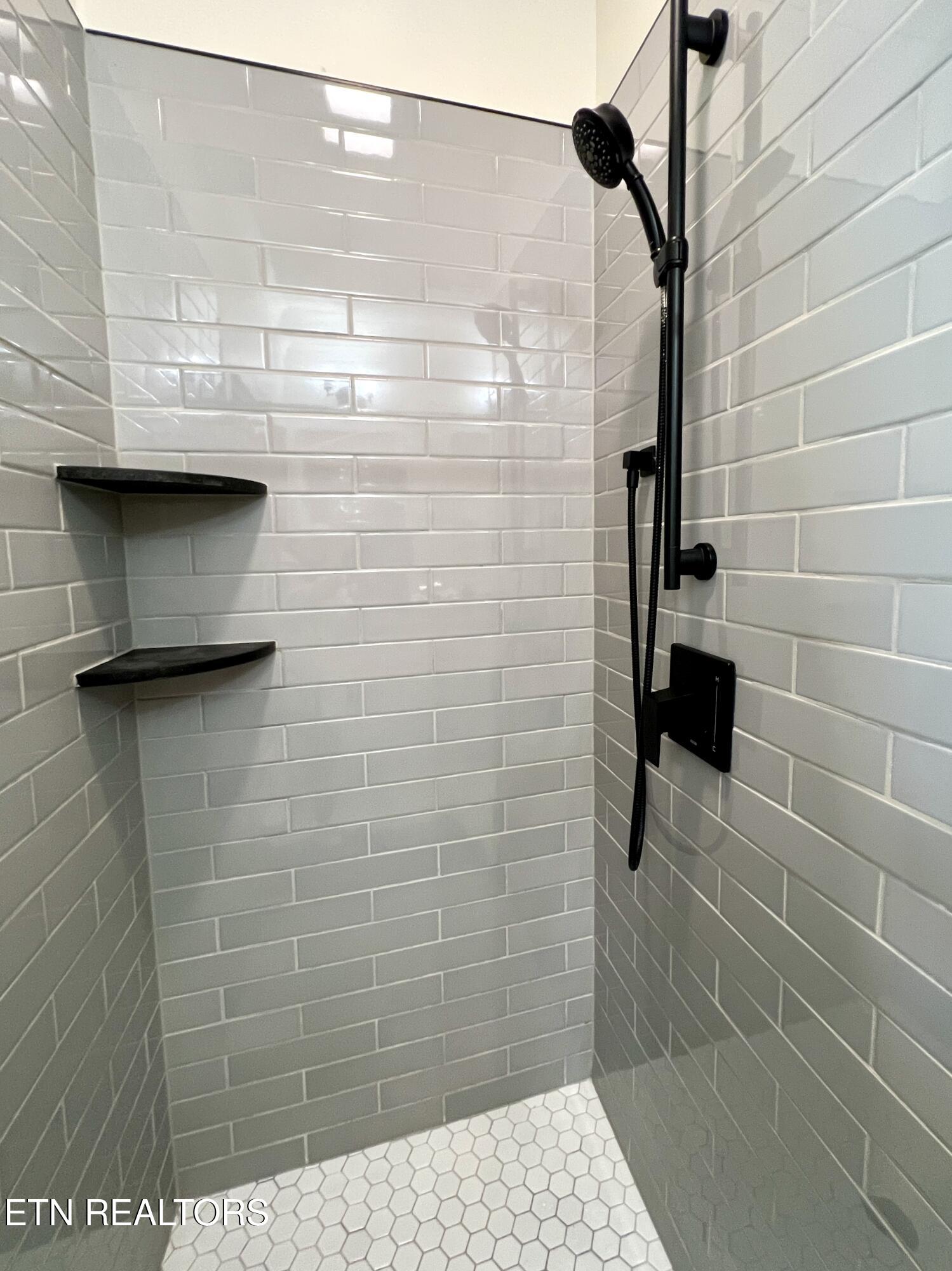 414 Fleeta Williams Way Pigeon Forge TN 37862