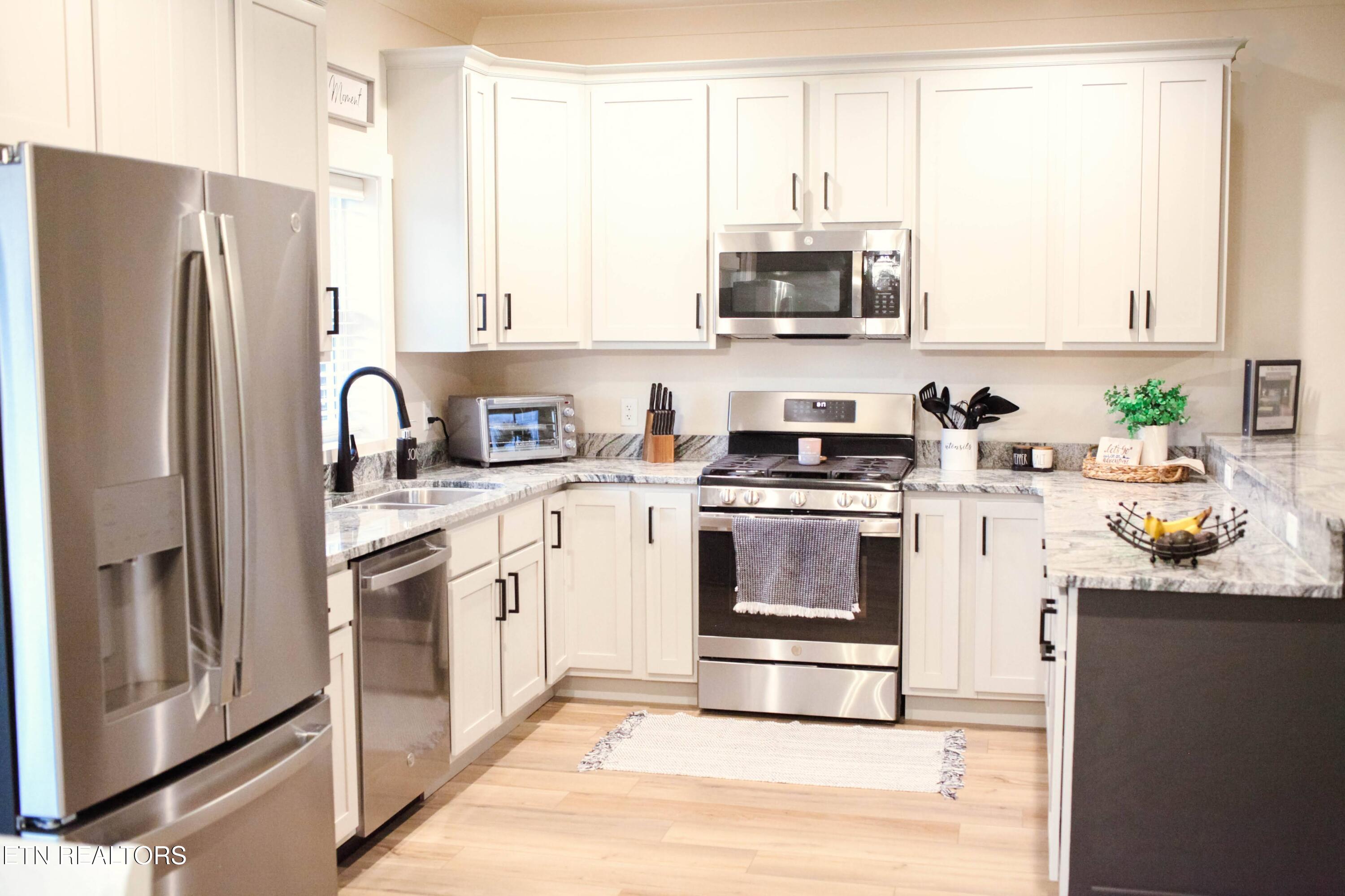 414 Fleeta Williams Way Pigeon Forge TN 37862