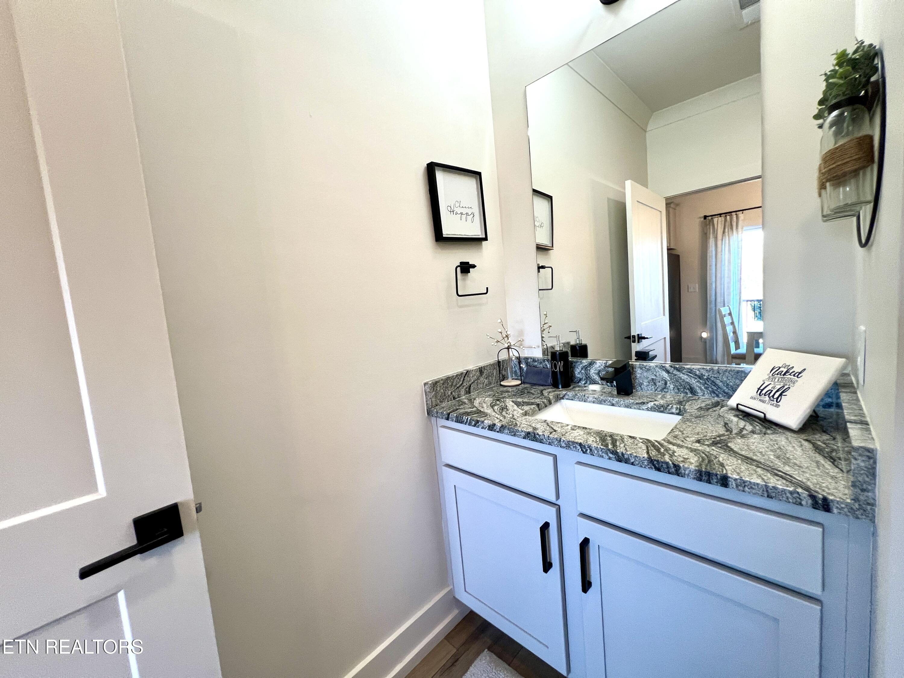 414 Fleeta Williams Way Pigeon Forge TN 37862