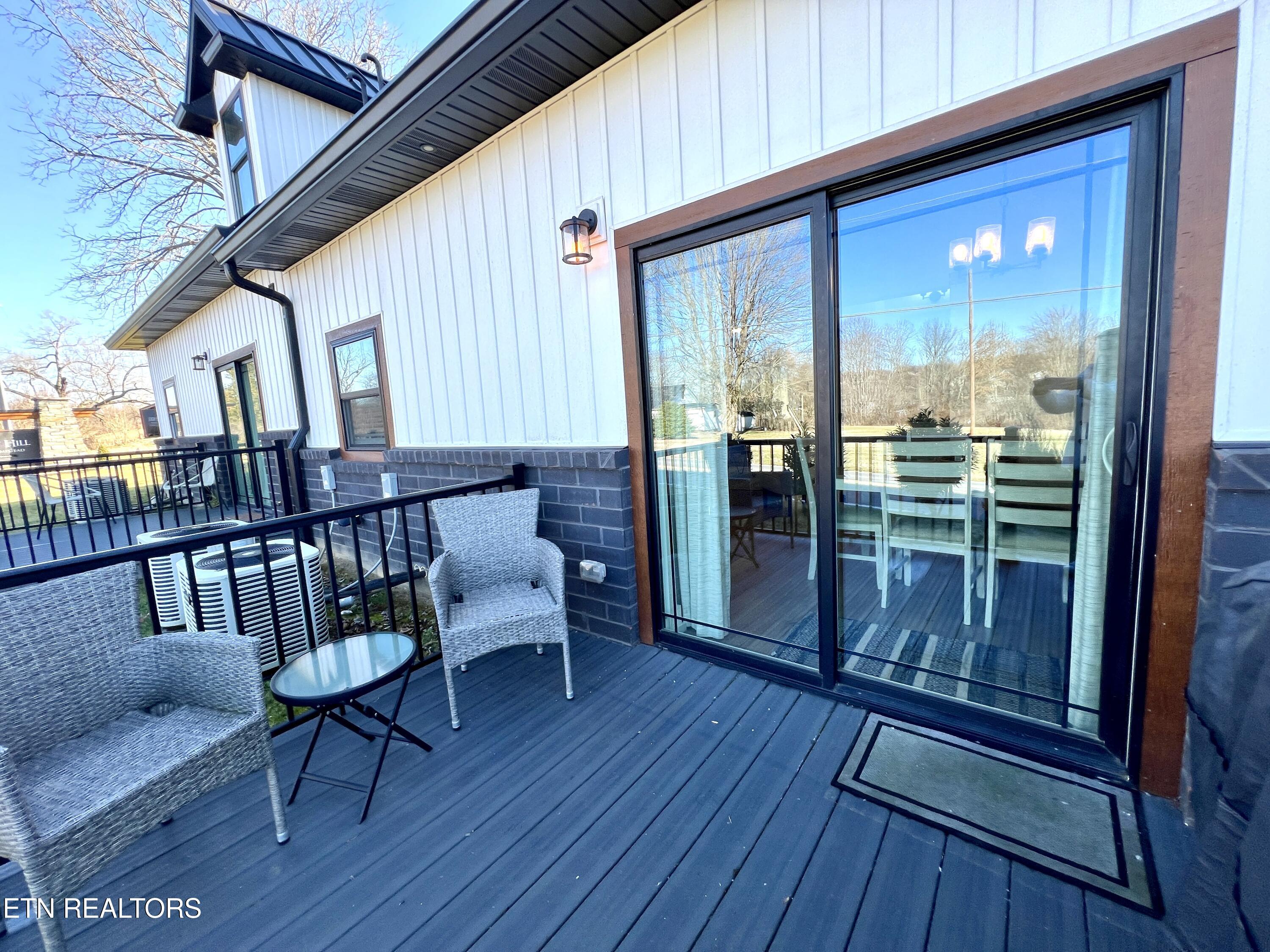 414 Fleeta Williams Way Pigeon Forge TN 37862