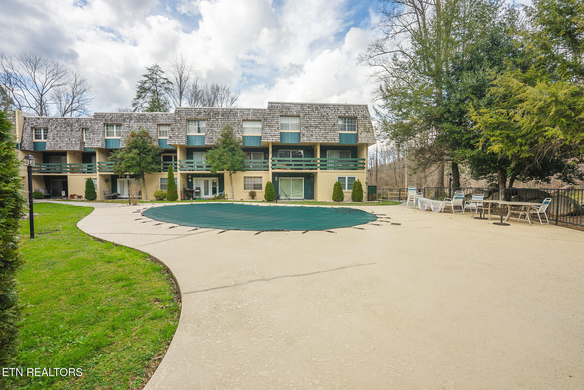 260 Roaring Fork Road Gatlinburg TN 37738