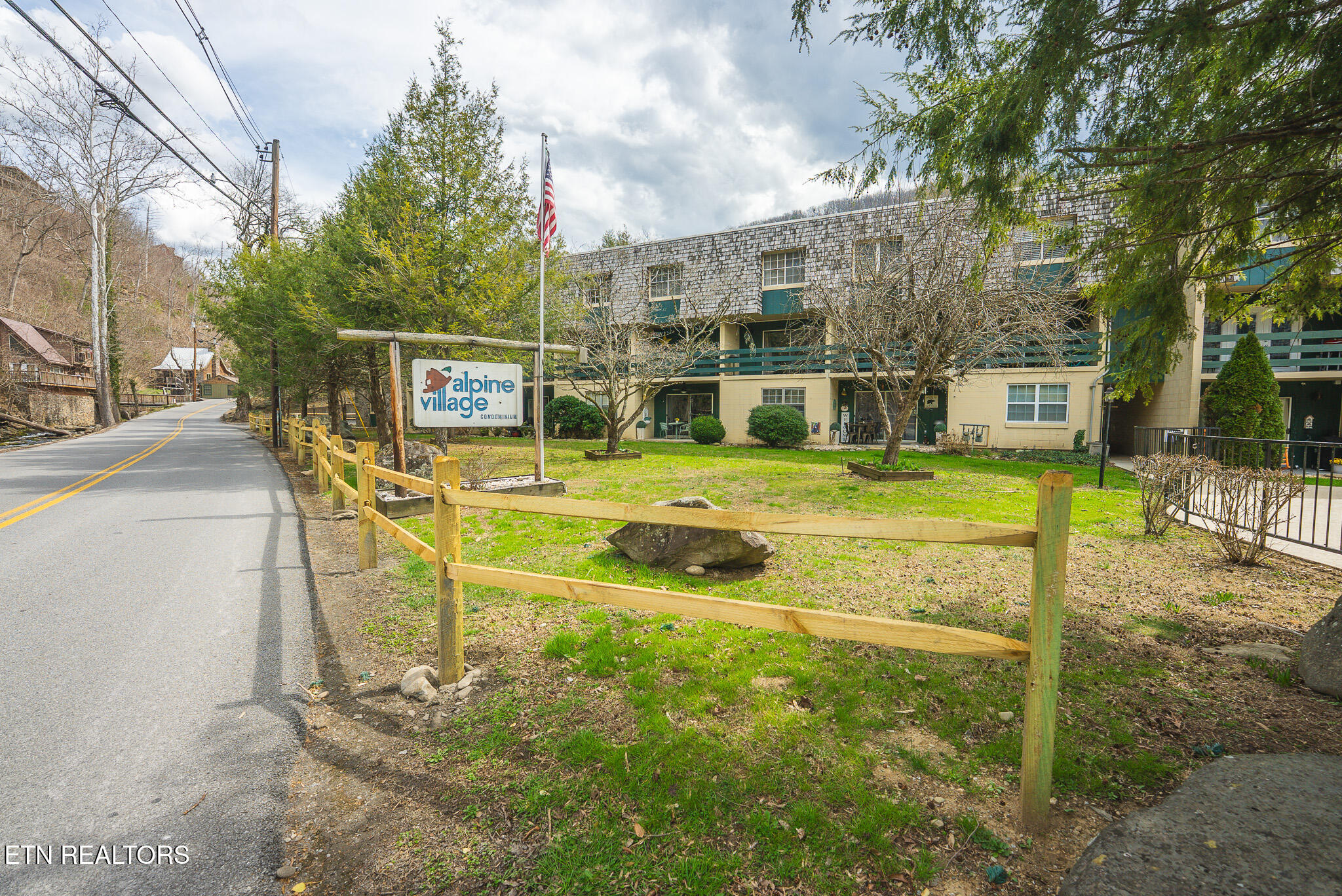 260 Roaring Fork Road Gatlinburg TN 37738